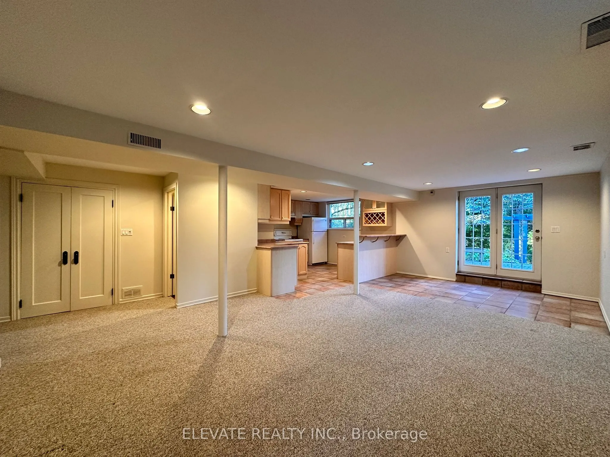 6 Tiffany Court