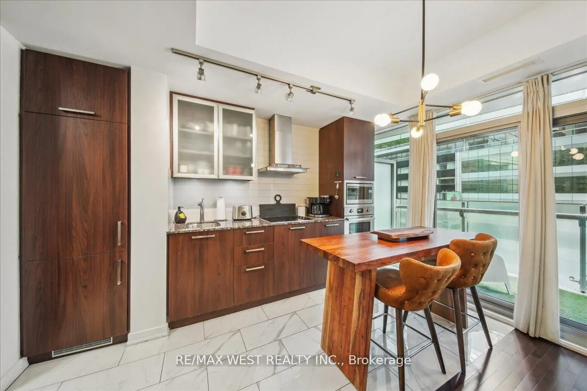 14 York Street, #512