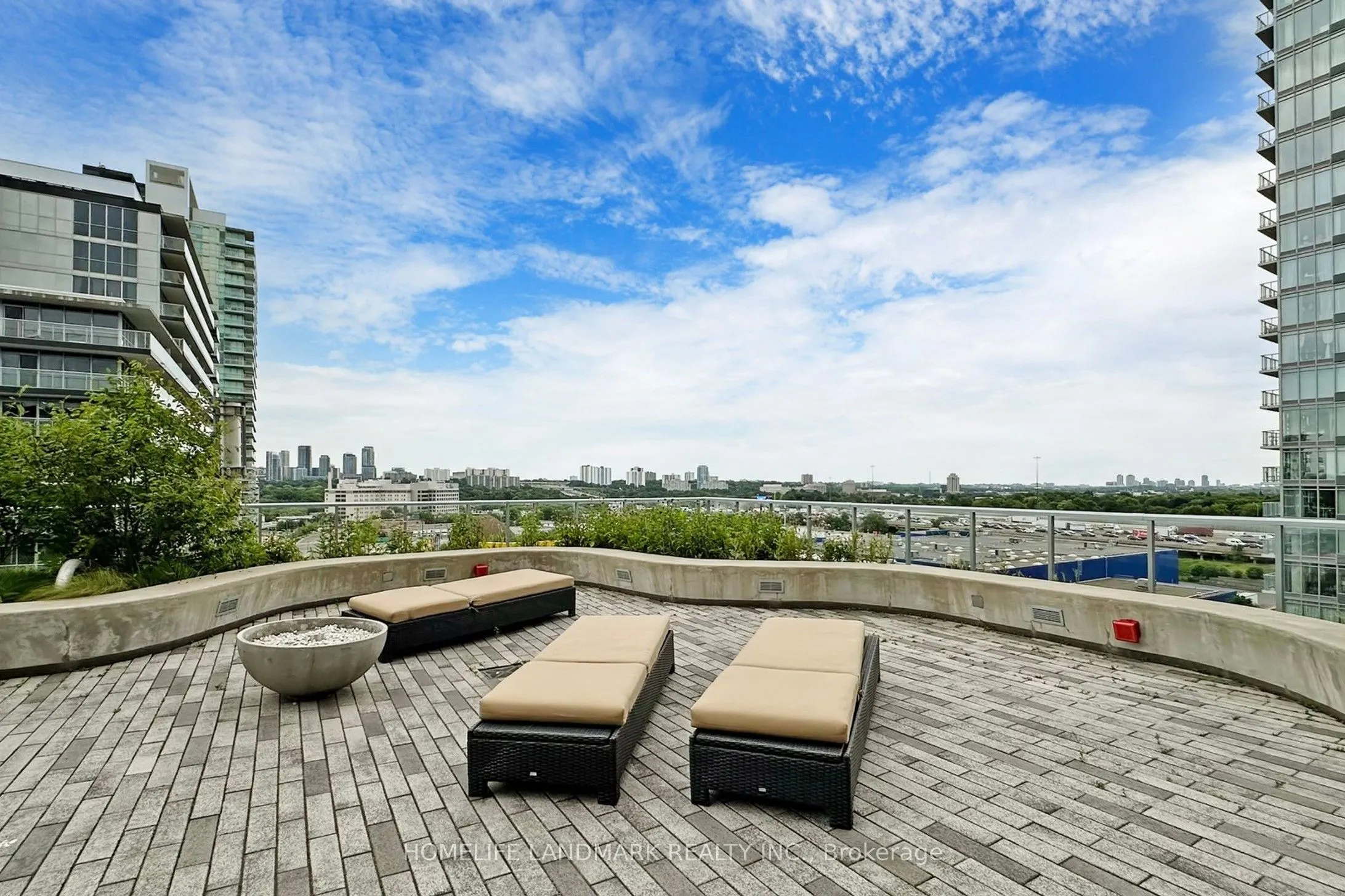 72 Esther Shiner Boulevard, #1509