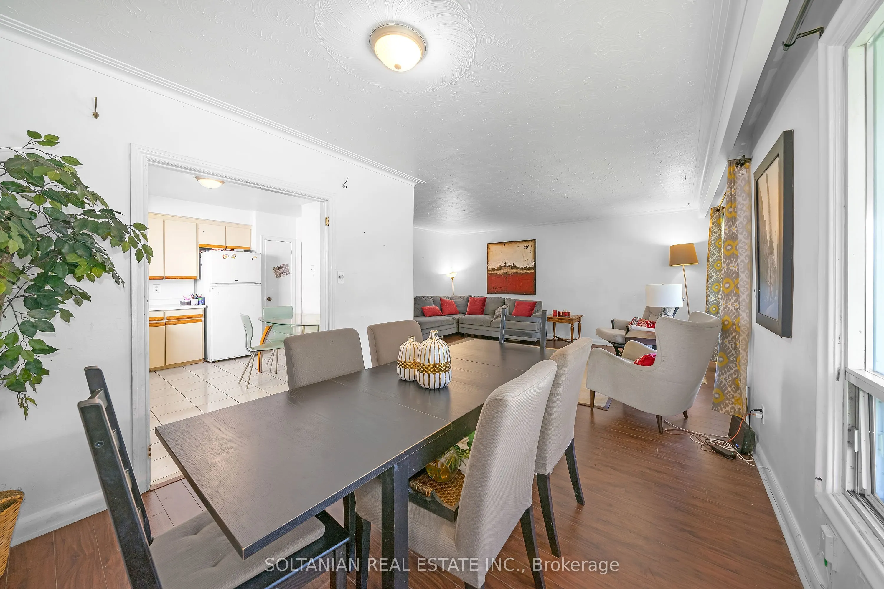 183 Maxome Avenue