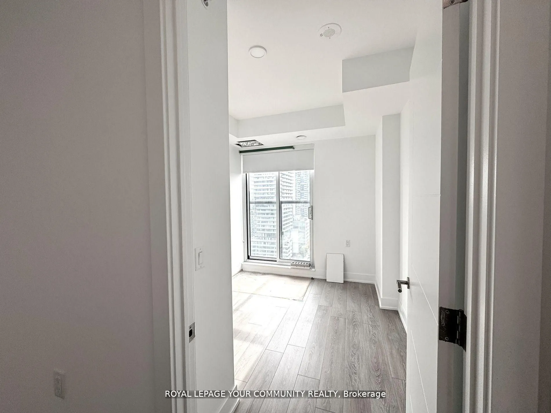 200 Redpath Avenue, #1804