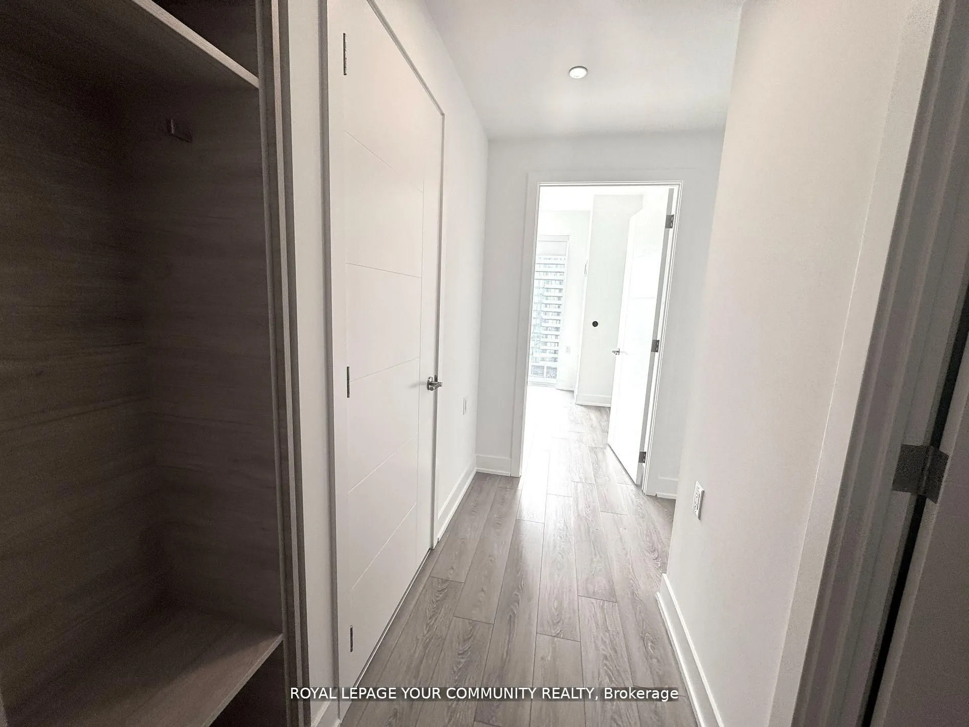 200 Redpath Avenue, #1804