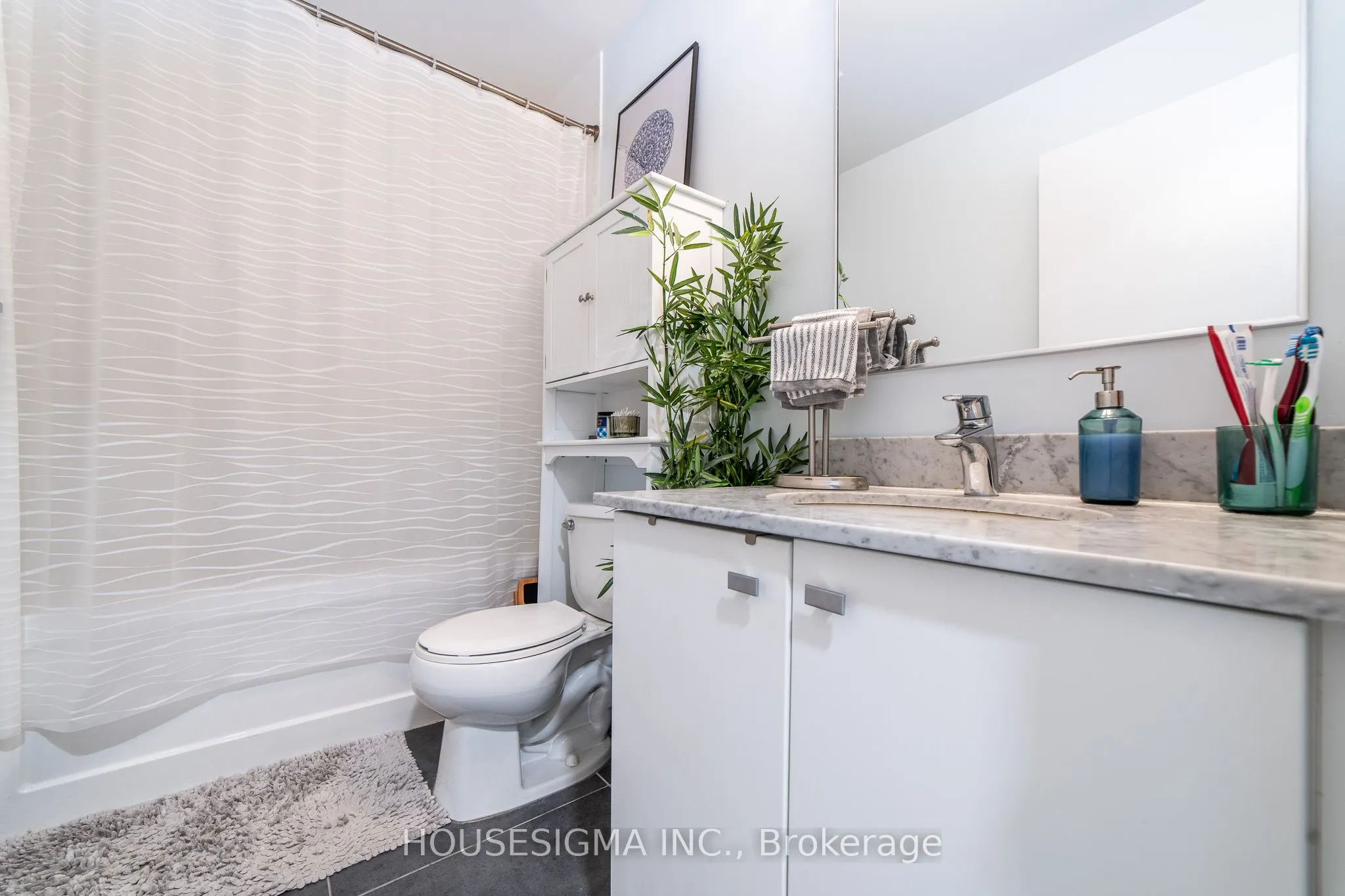 150 East E Liberty Street, #1608