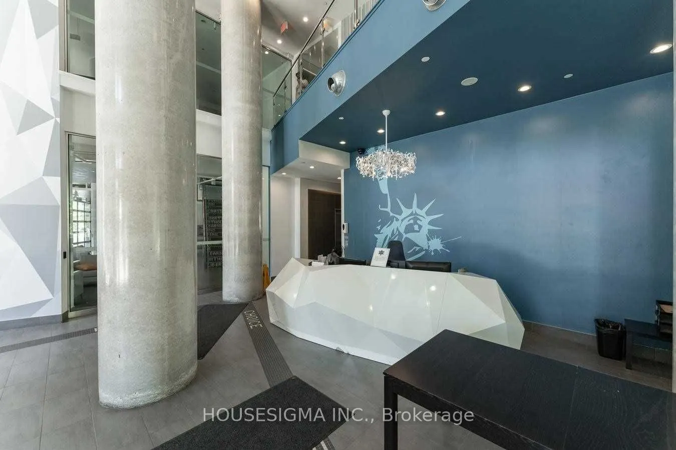 150 East E Liberty Street, #1608