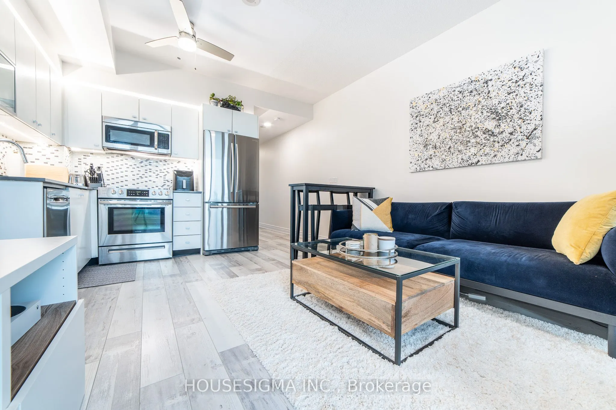 150 East E Liberty Street, #1608