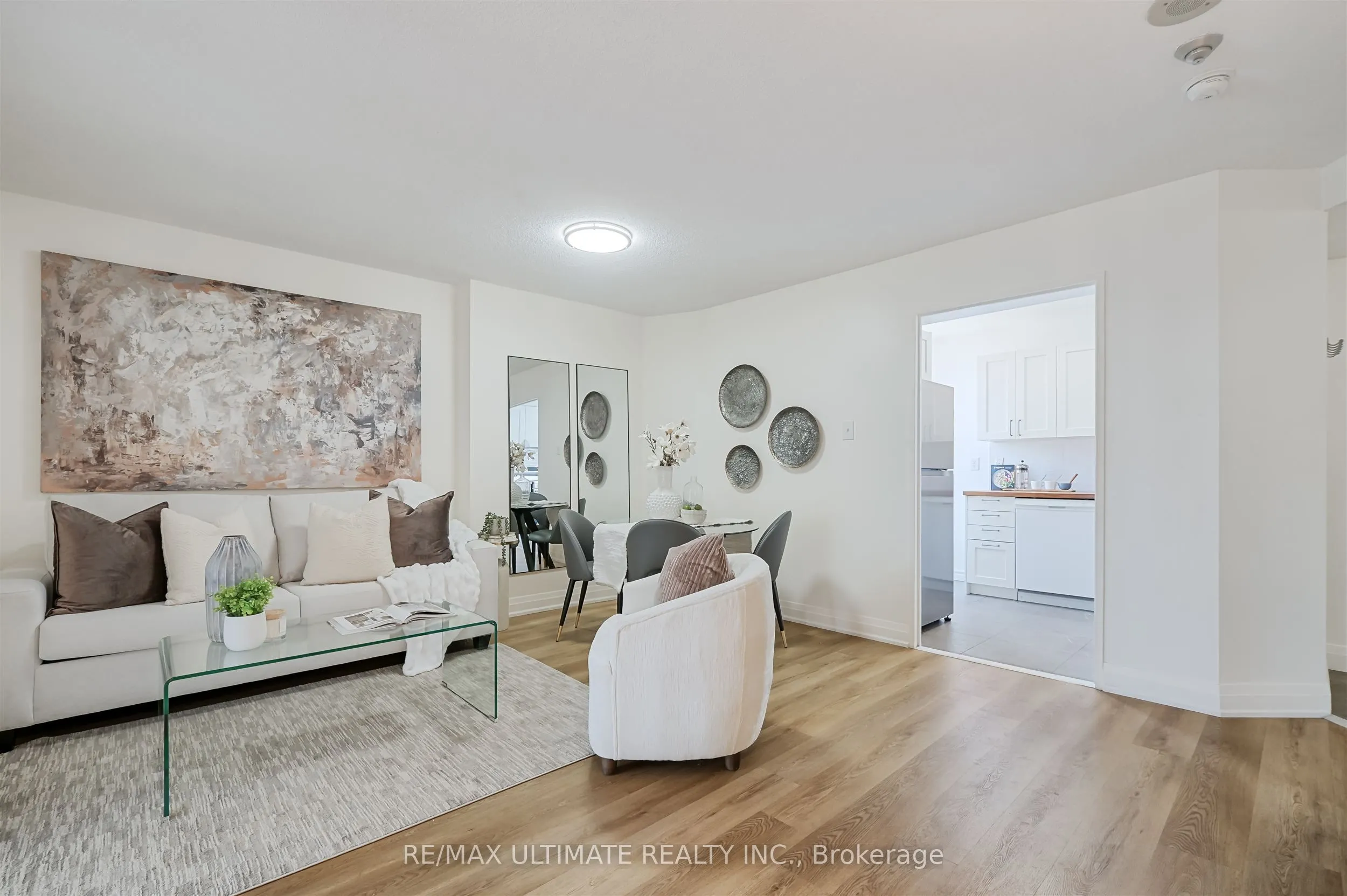 55 Centre Avenue, #2206