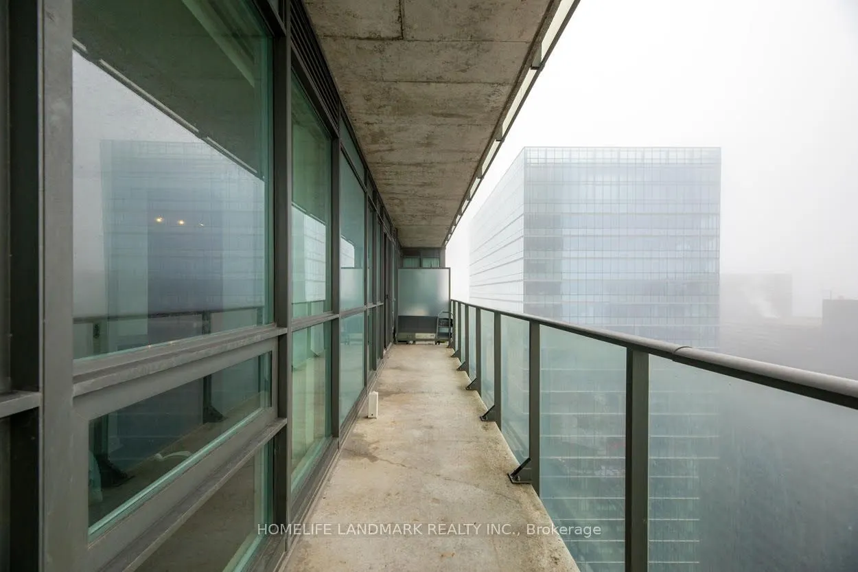 55 bremner Boulevard, #4003