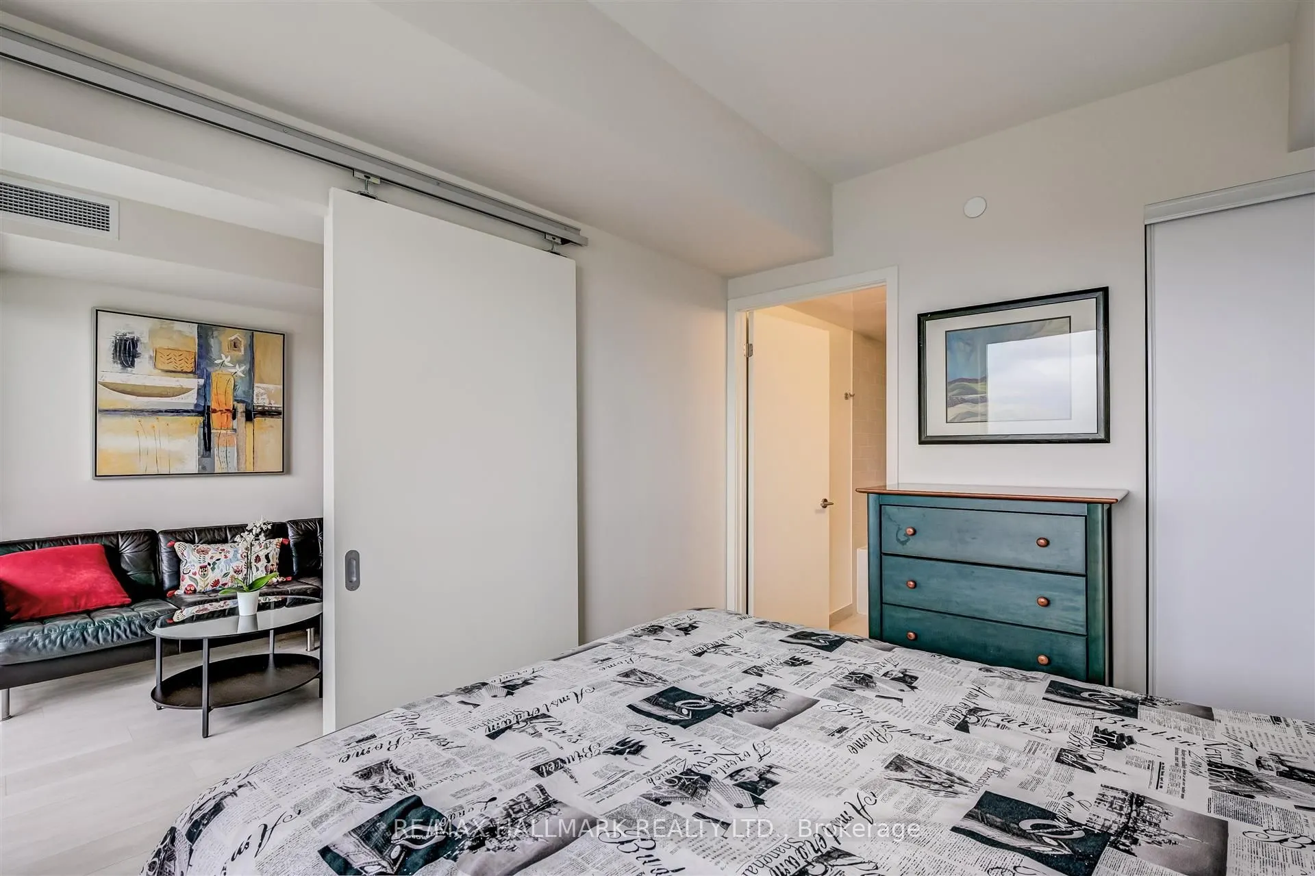 6 Sonic Way, #N2805