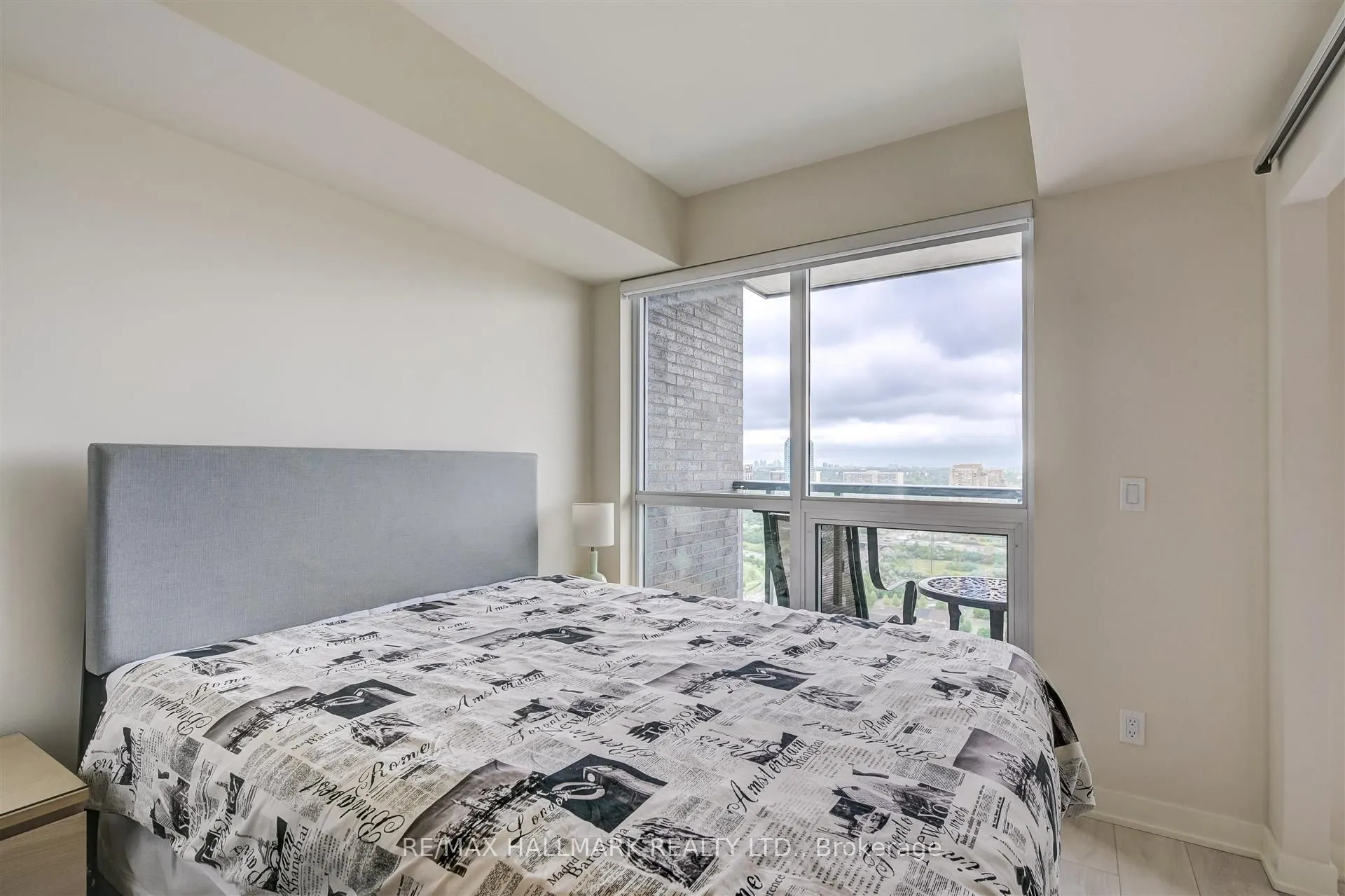 6 Sonic Way, #N2805