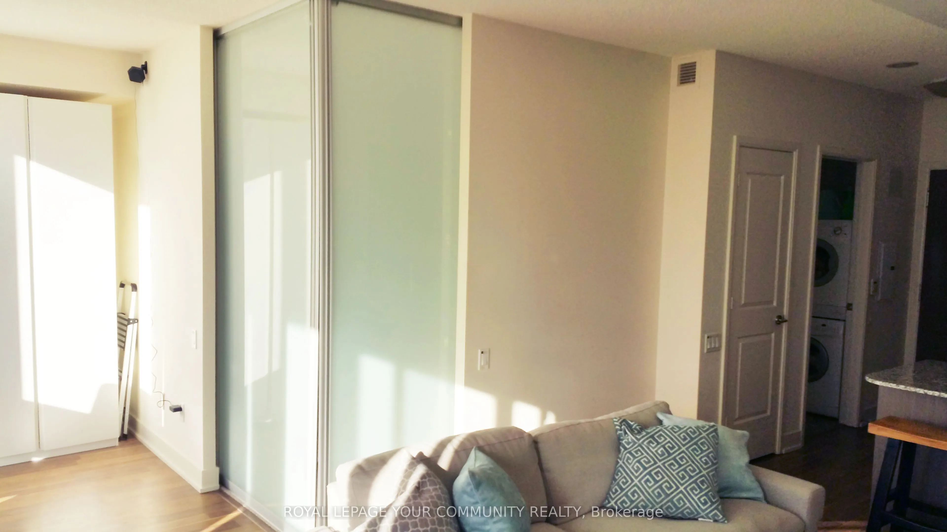 23 Sheppard Avenue E, #2102