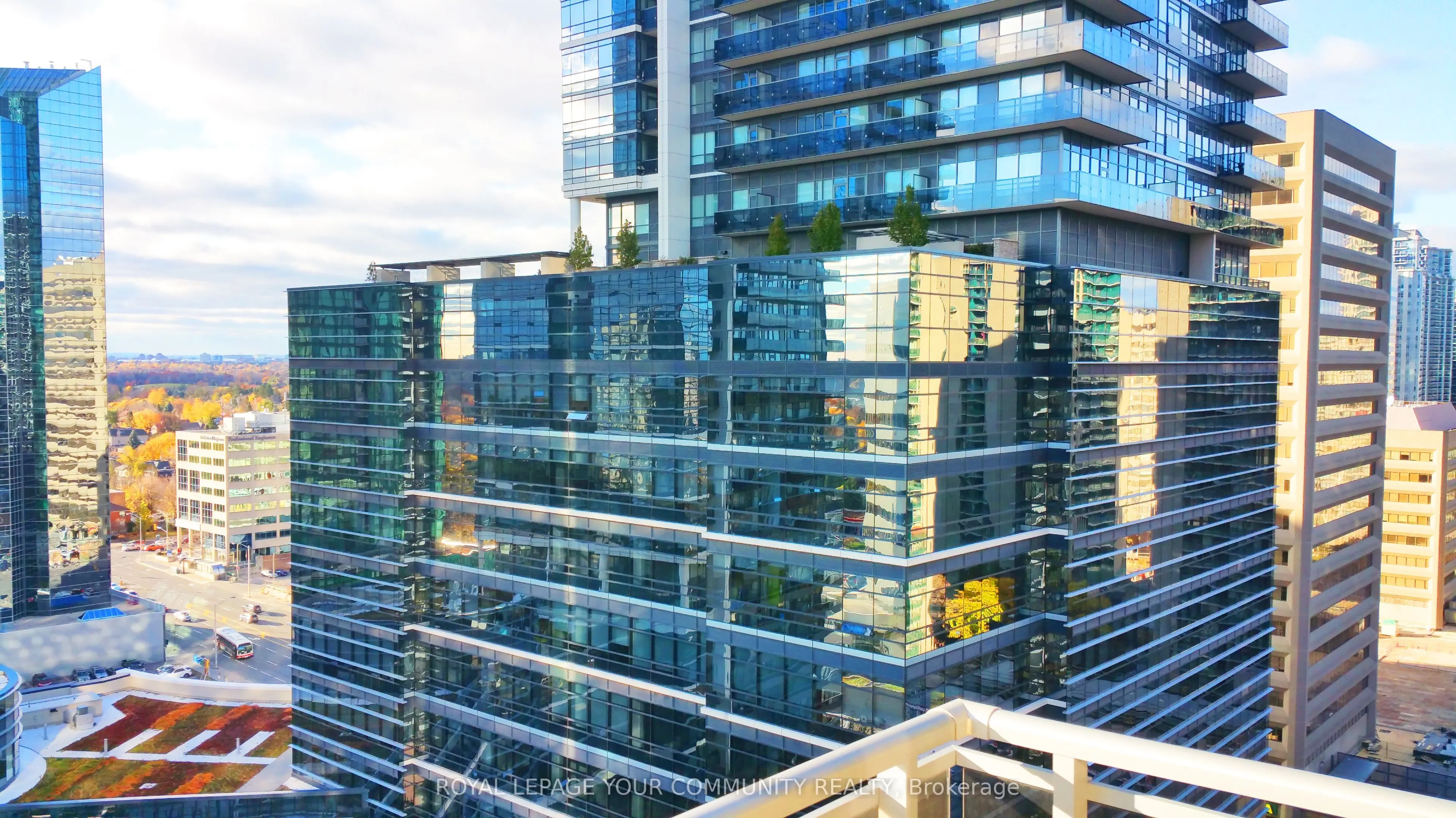 23 Sheppard Avenue E, #2102