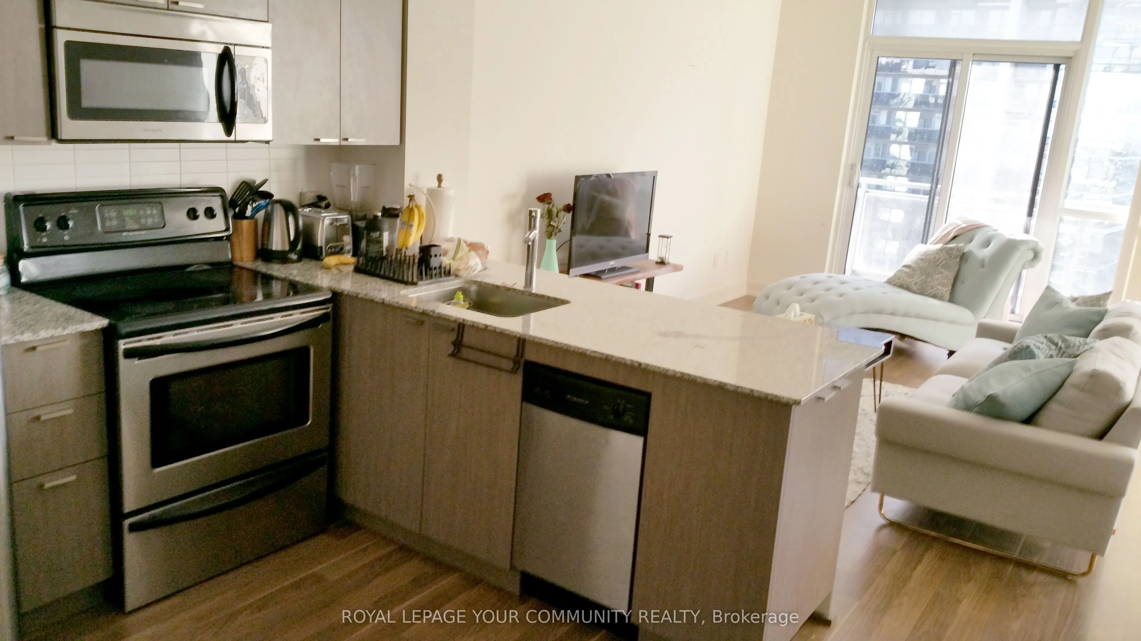 23 Sheppard Avenue E, #2102