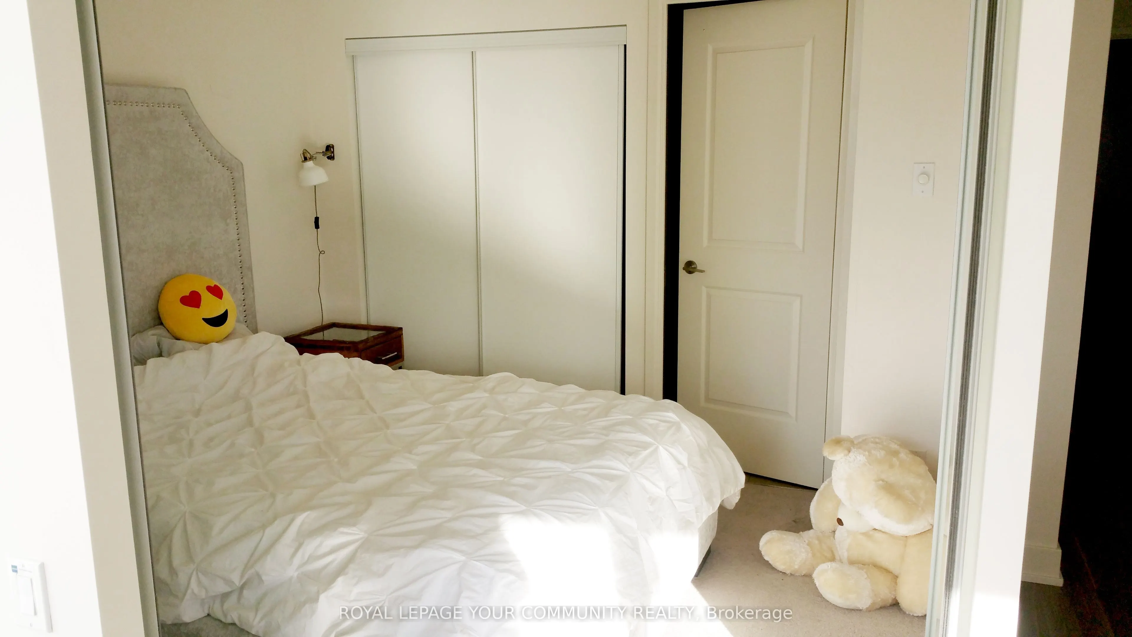 23 Sheppard Avenue E, #2102