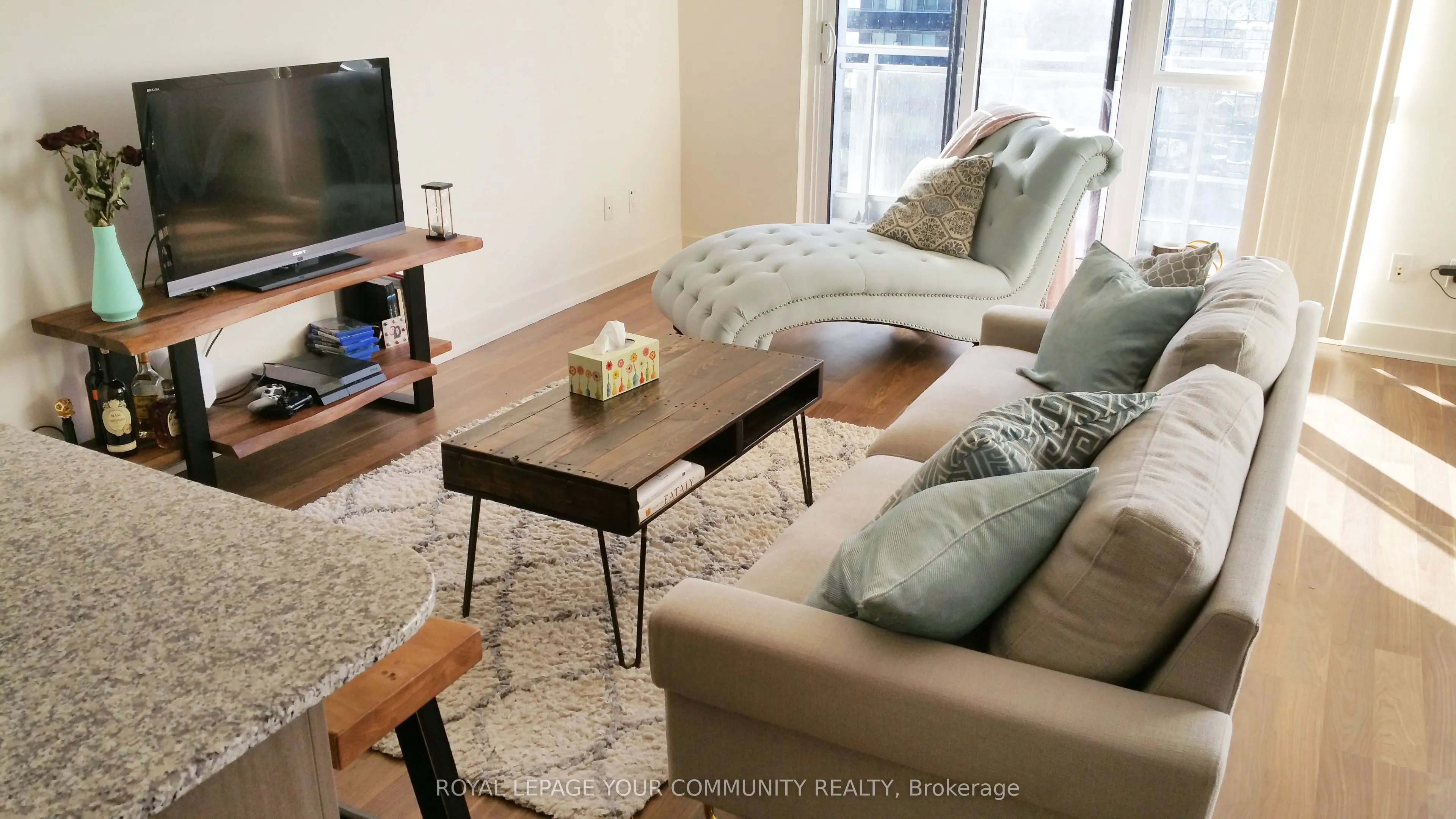 23 Sheppard Avenue E, #2102