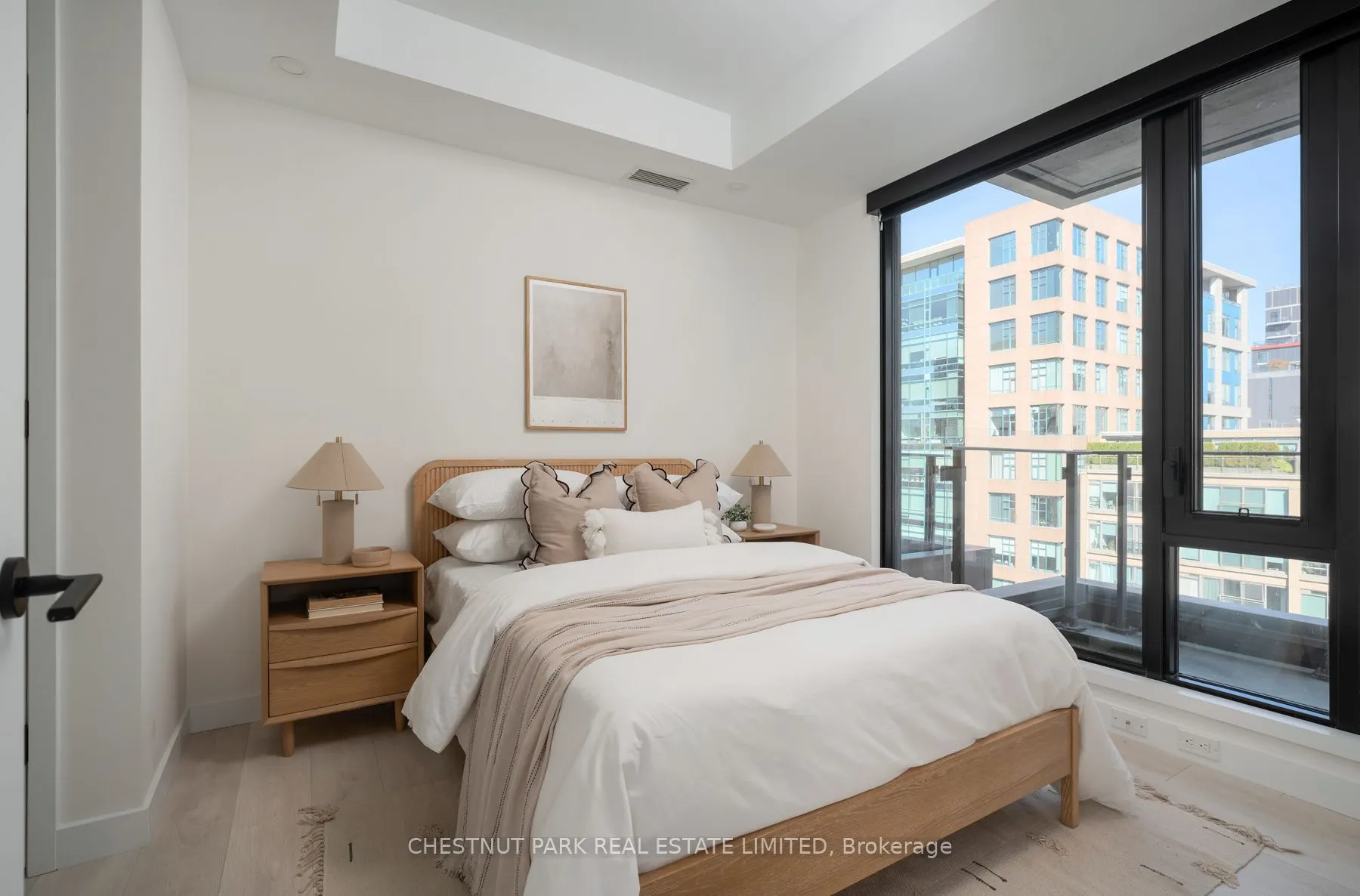 505 Richmond Street W, #526