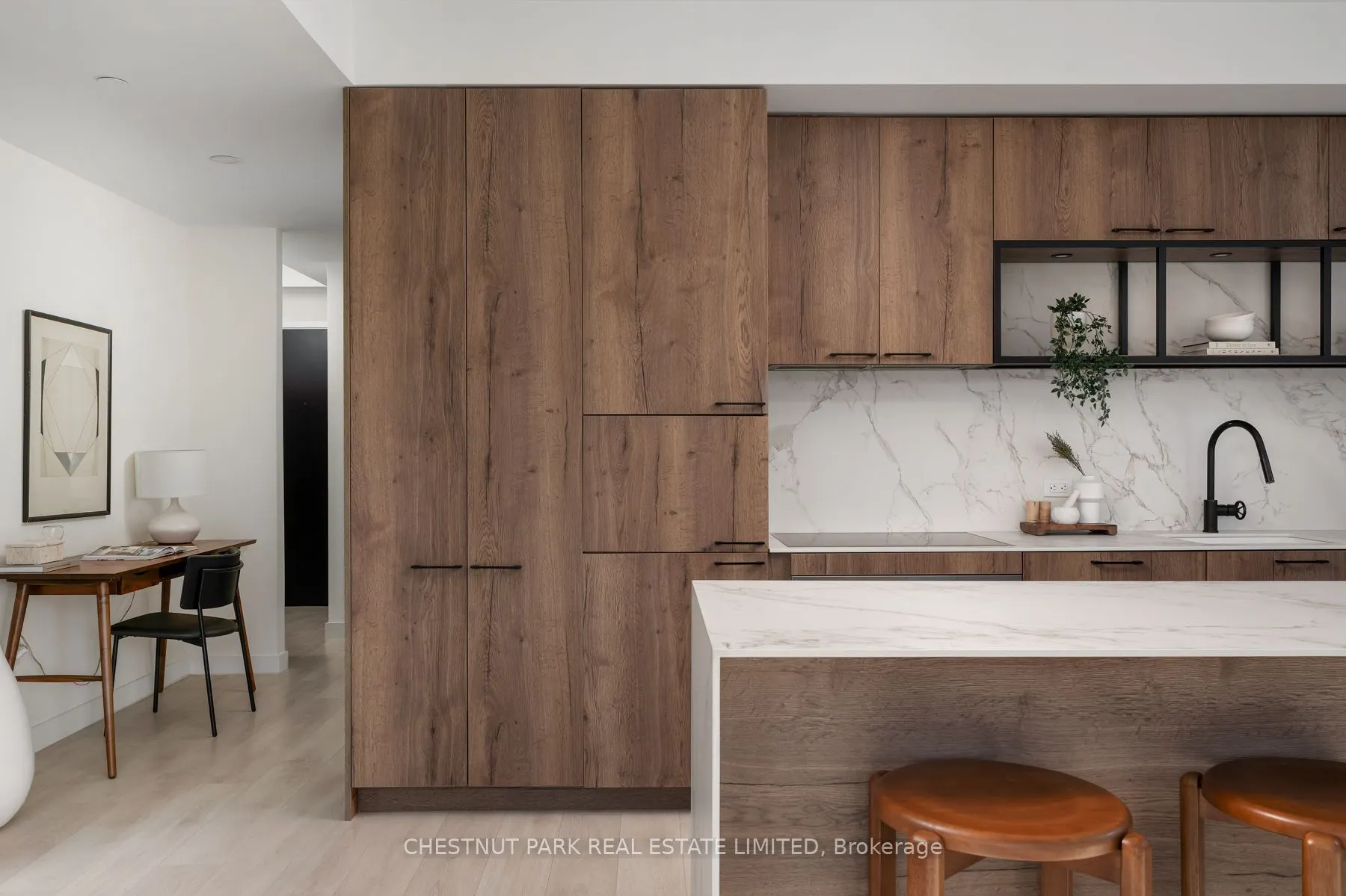 505 Richmond Street W, #526