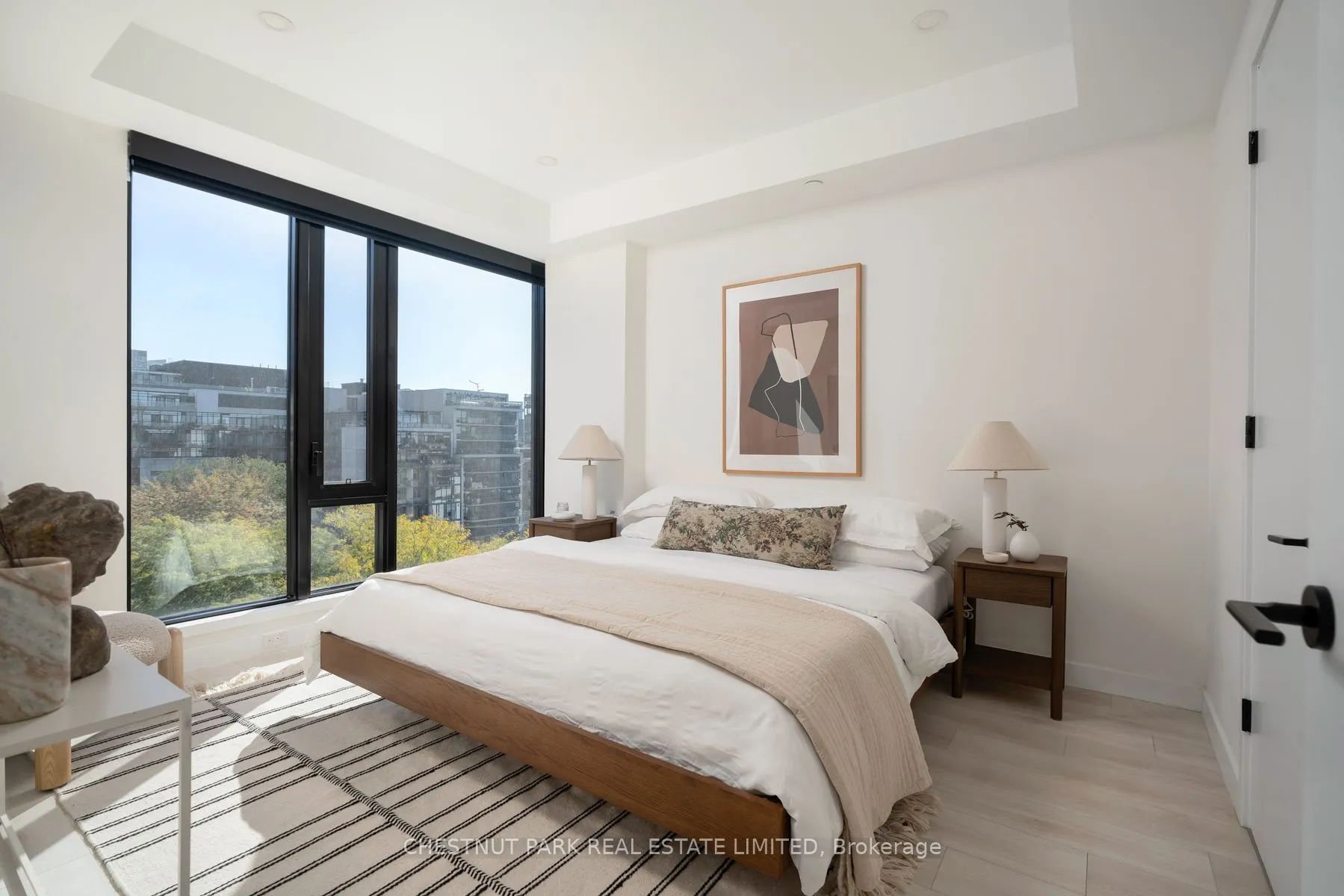 505 Richmond Street W, #526