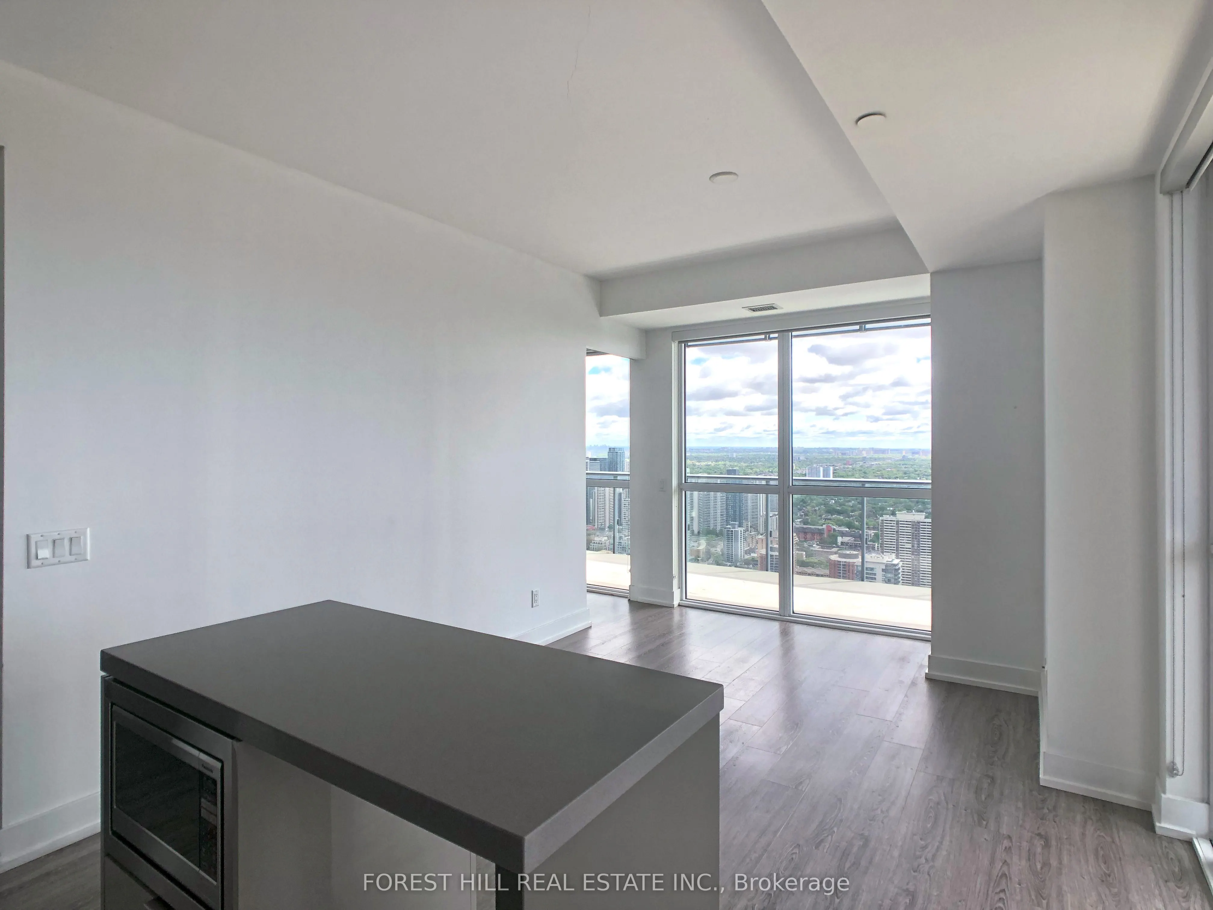 7 Grenville Street, #5610