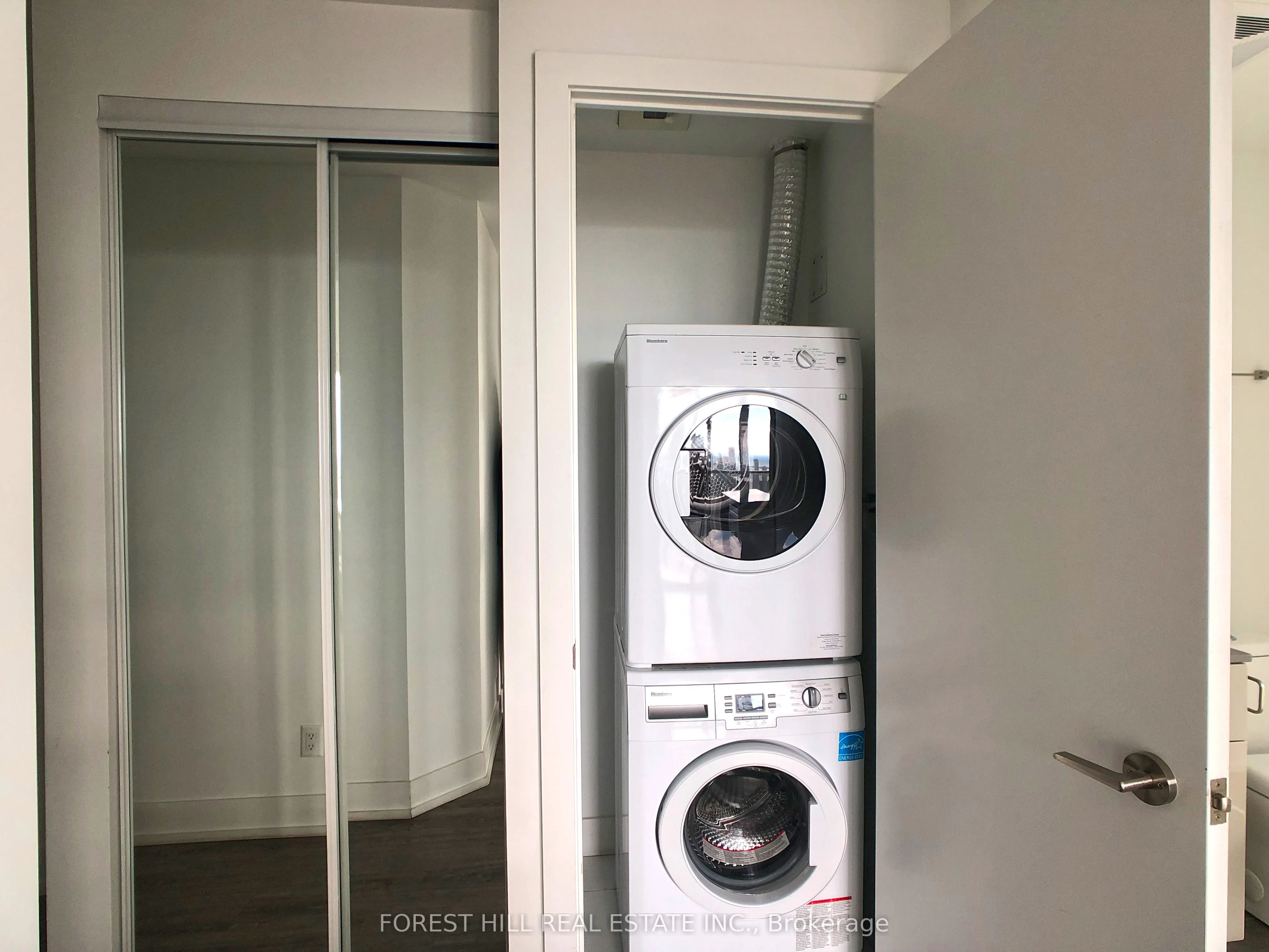 7 Grenville Street, #5610