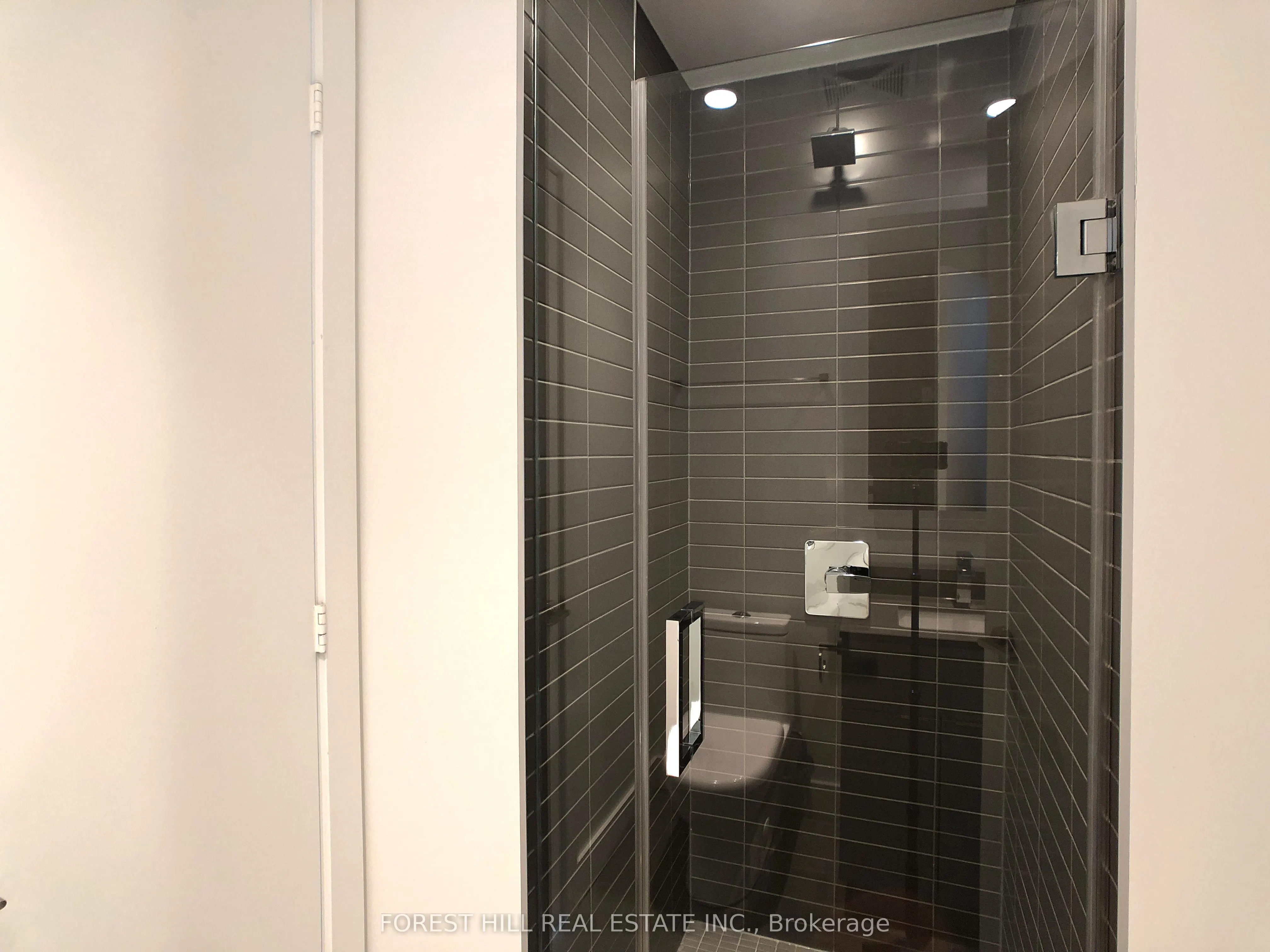 7 Grenville Street, #5610
