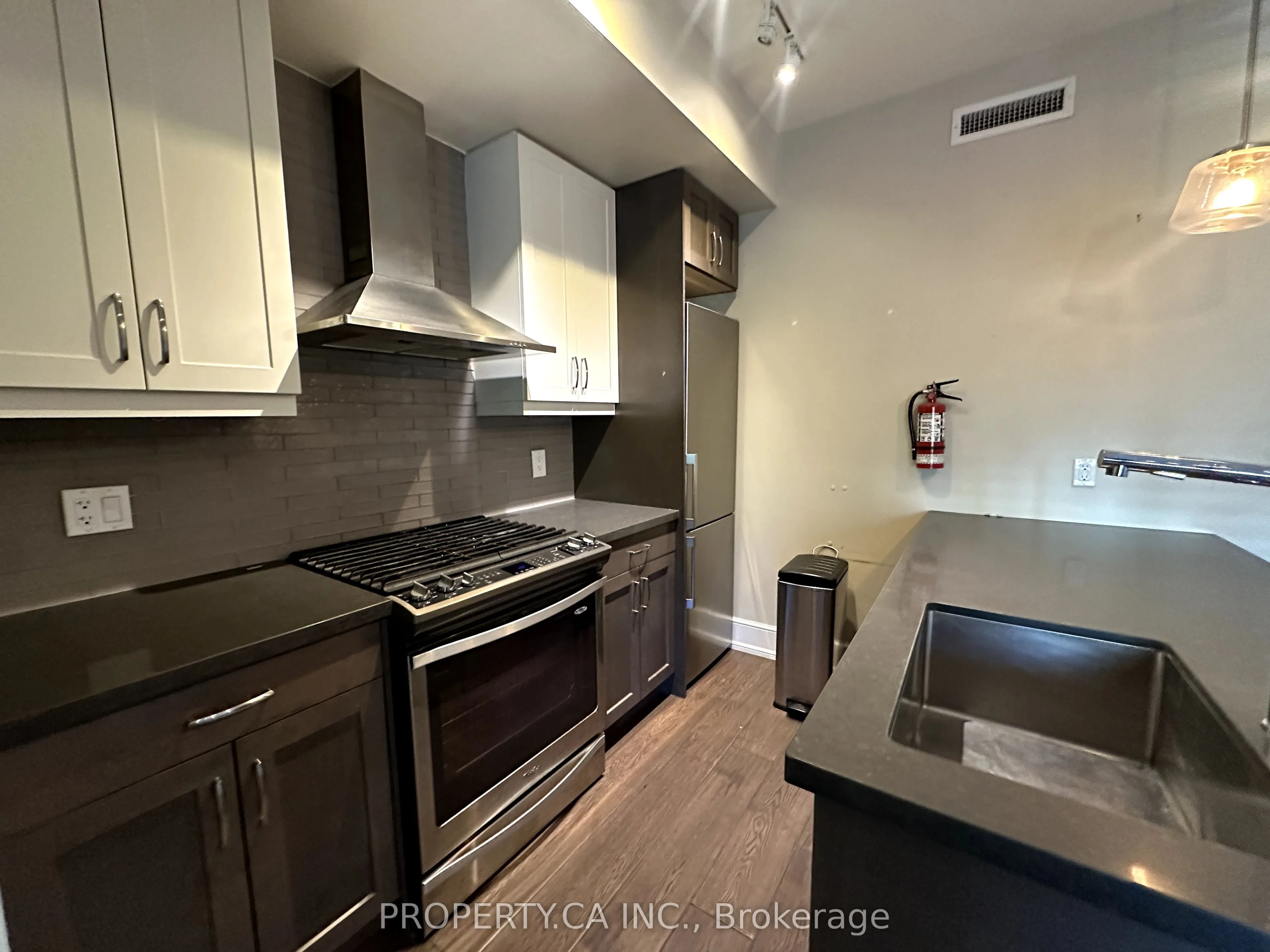 28 Madison Avenue, #05