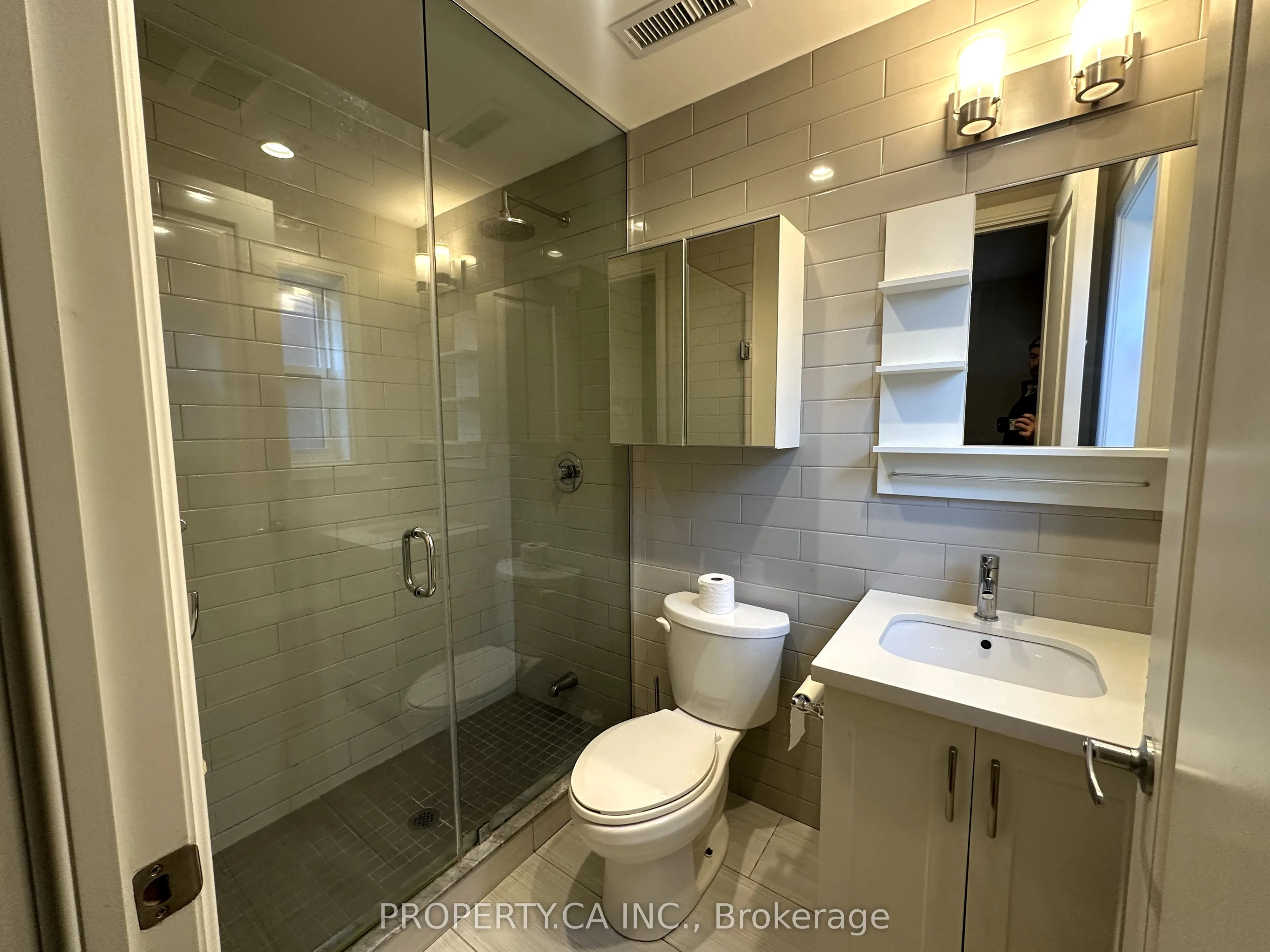 28 Madison Avenue, #05
