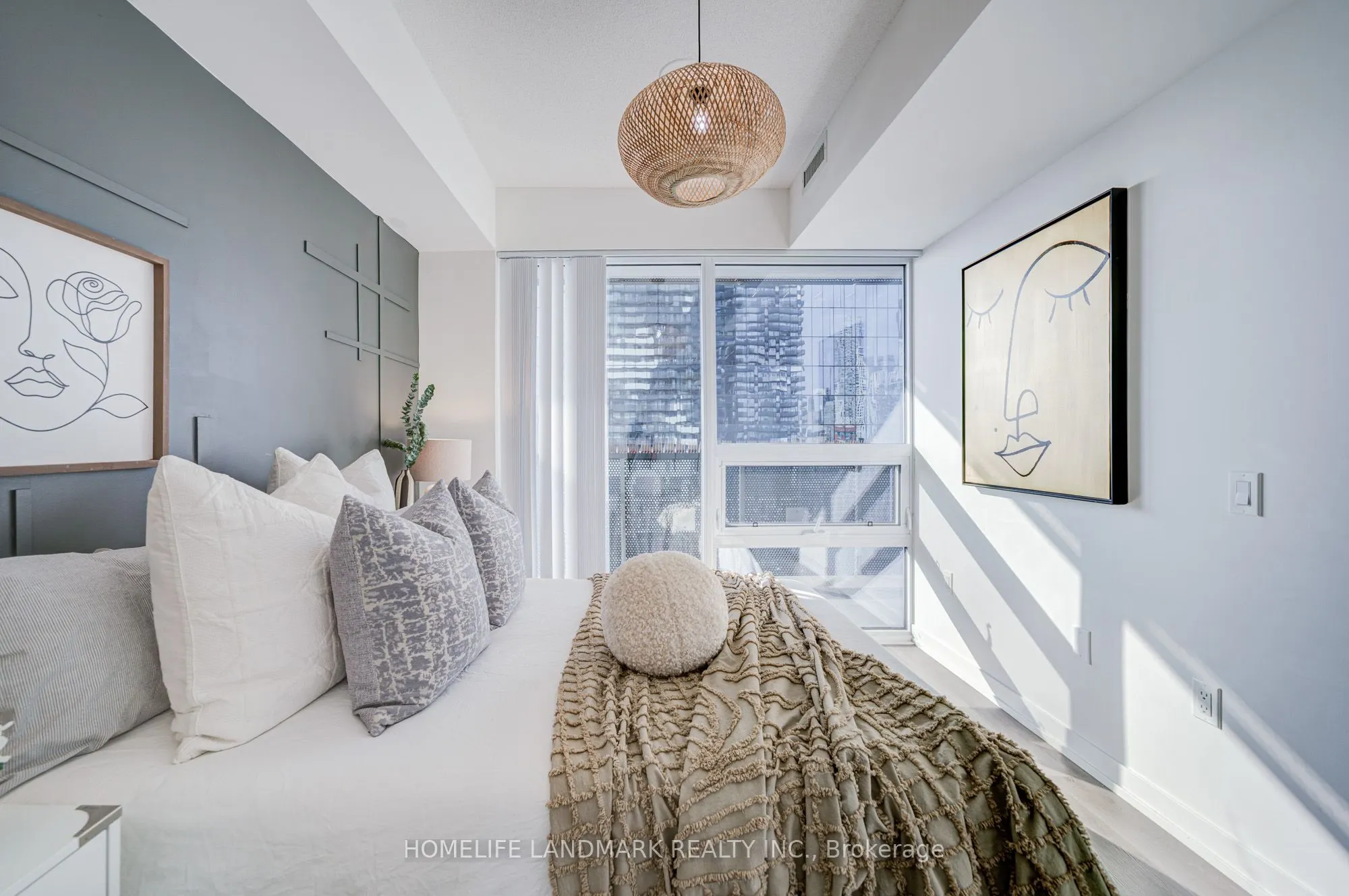138 Downes Street, #1509