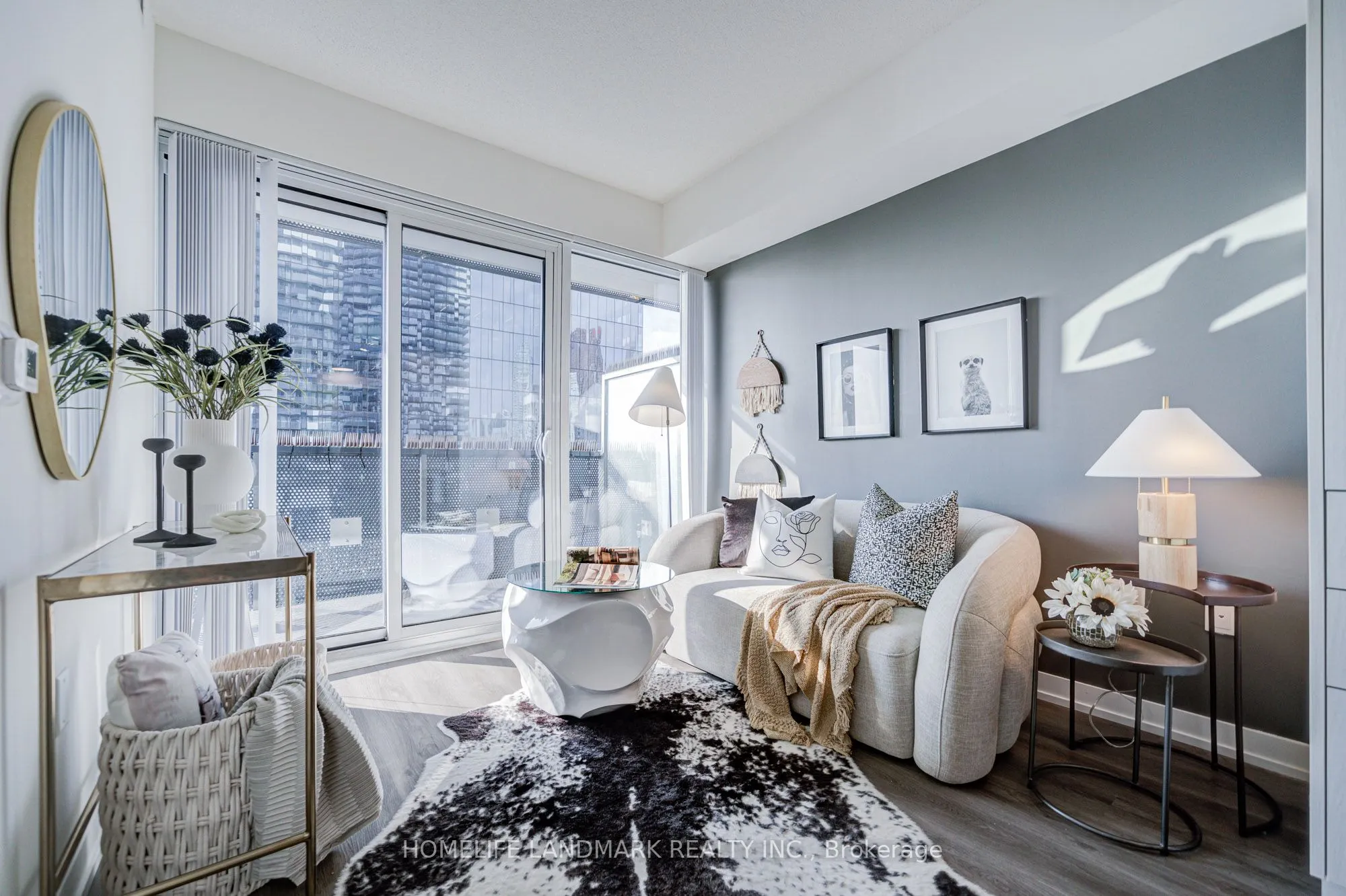 138 Downes Street, #1509