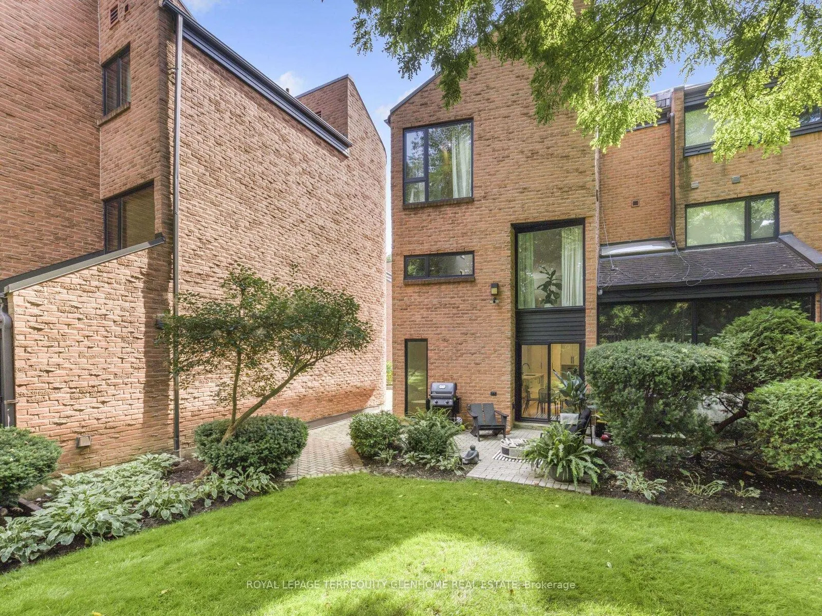 10 Walker Avenue, #125