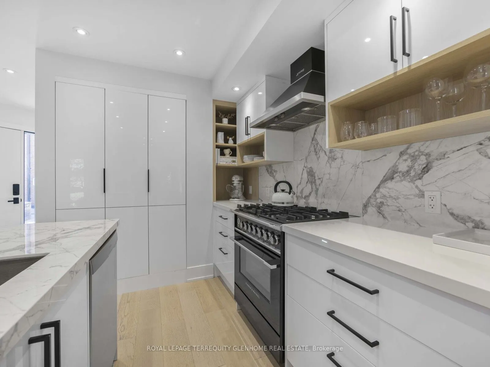 10 Walker Avenue, #125
