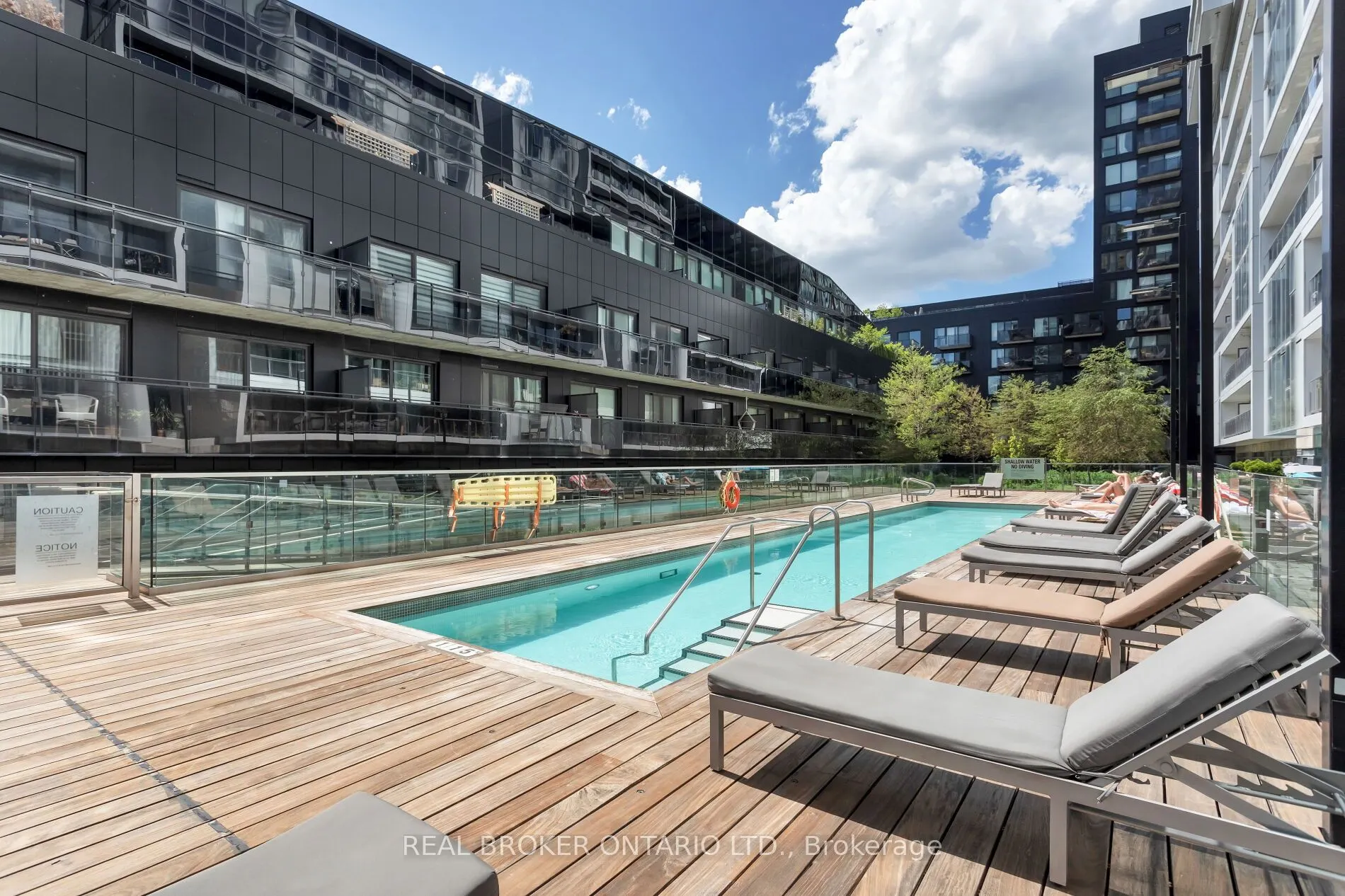 47 Lower River Street, #539