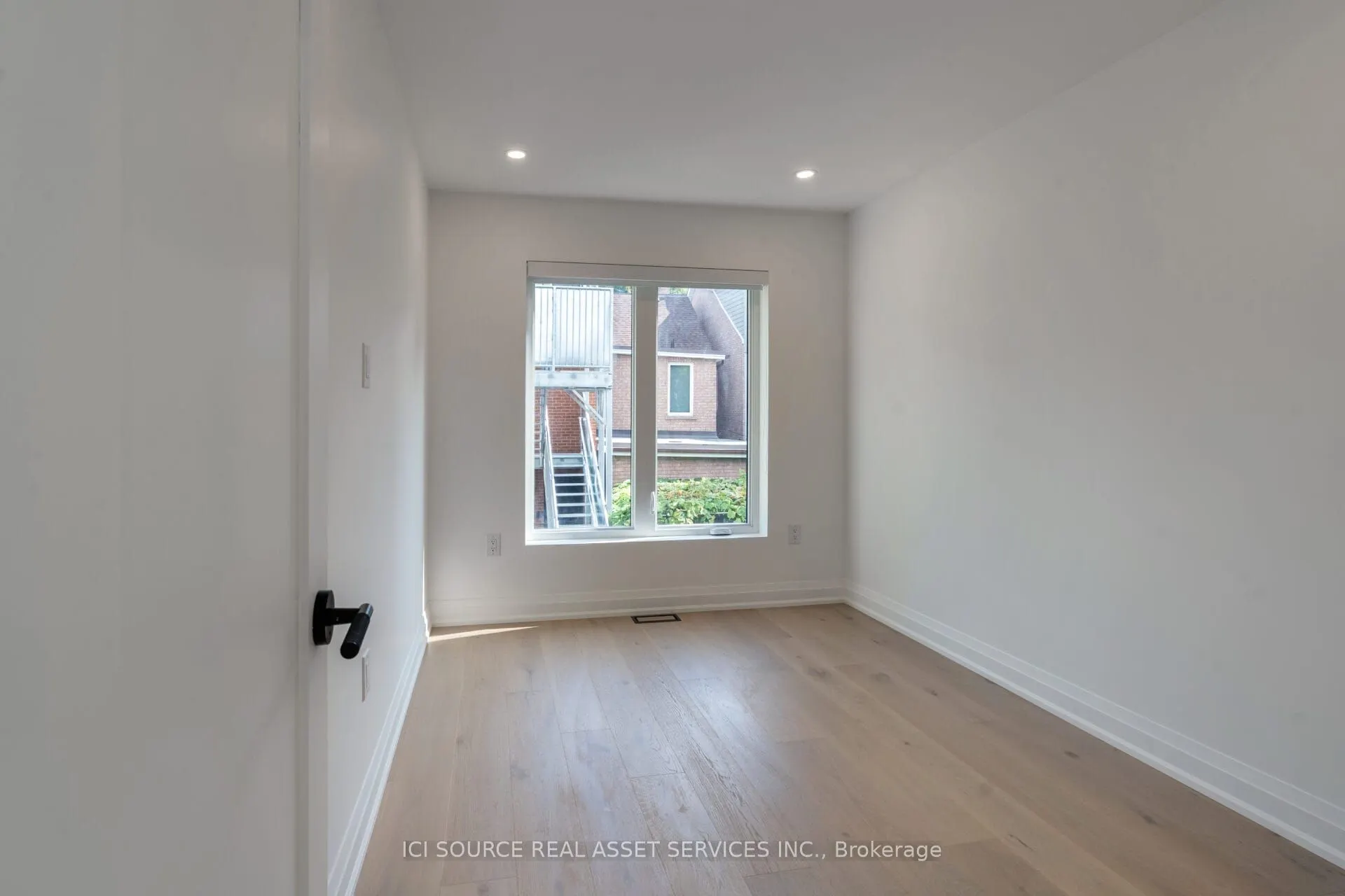 328 Shaw Street, #5