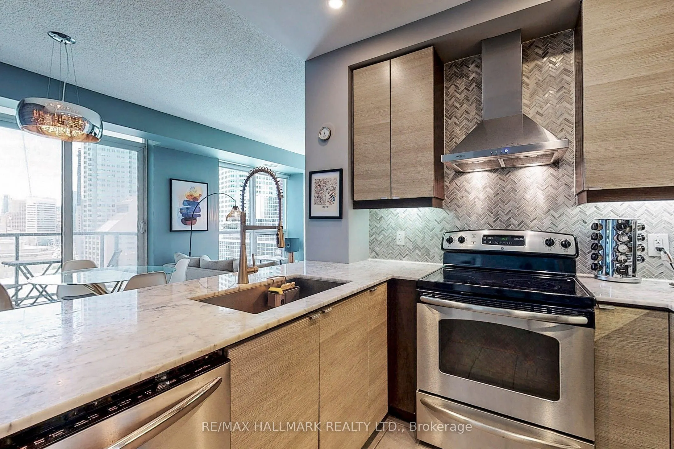 38 The Esplanade, #1305