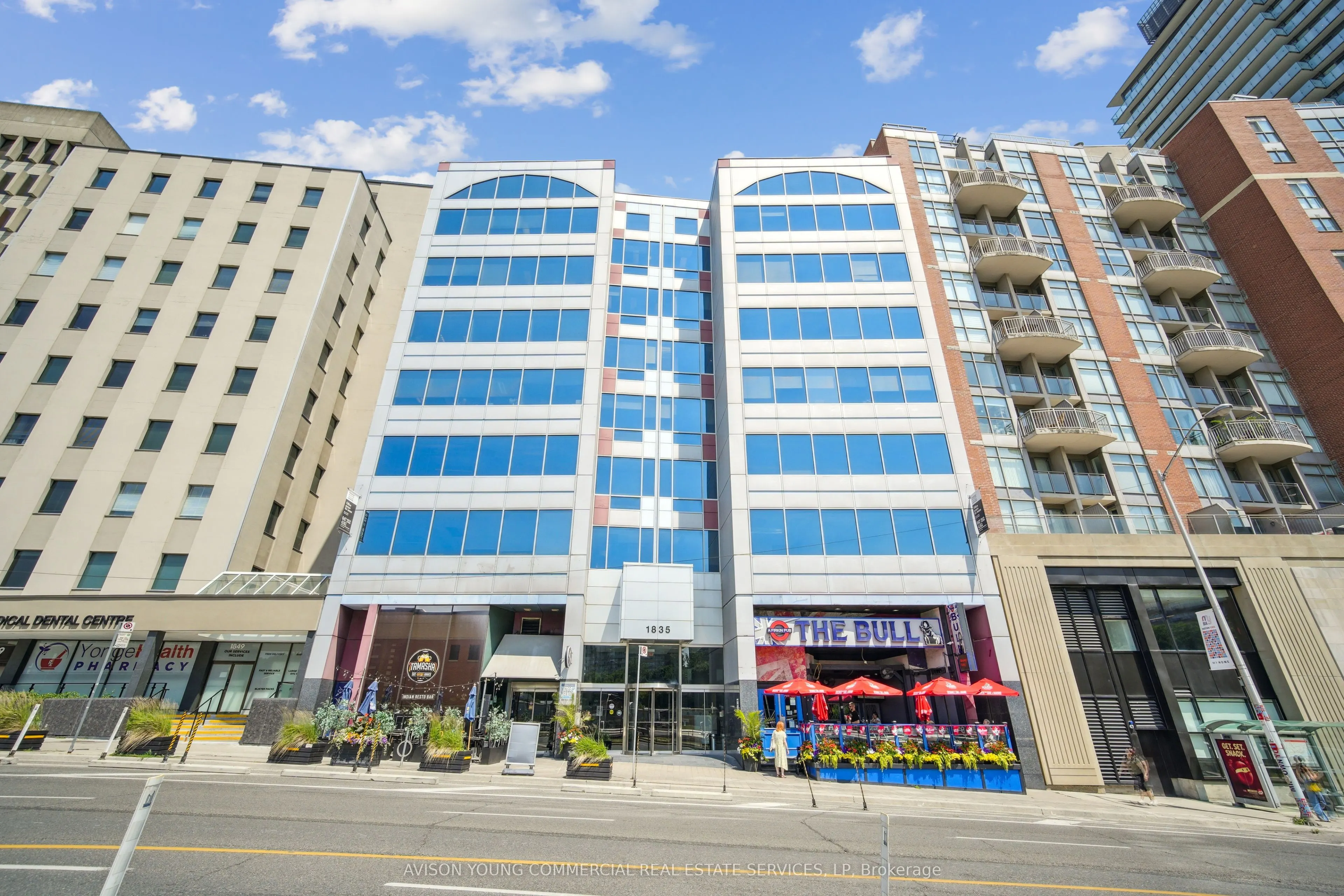 1835 Yonge Street