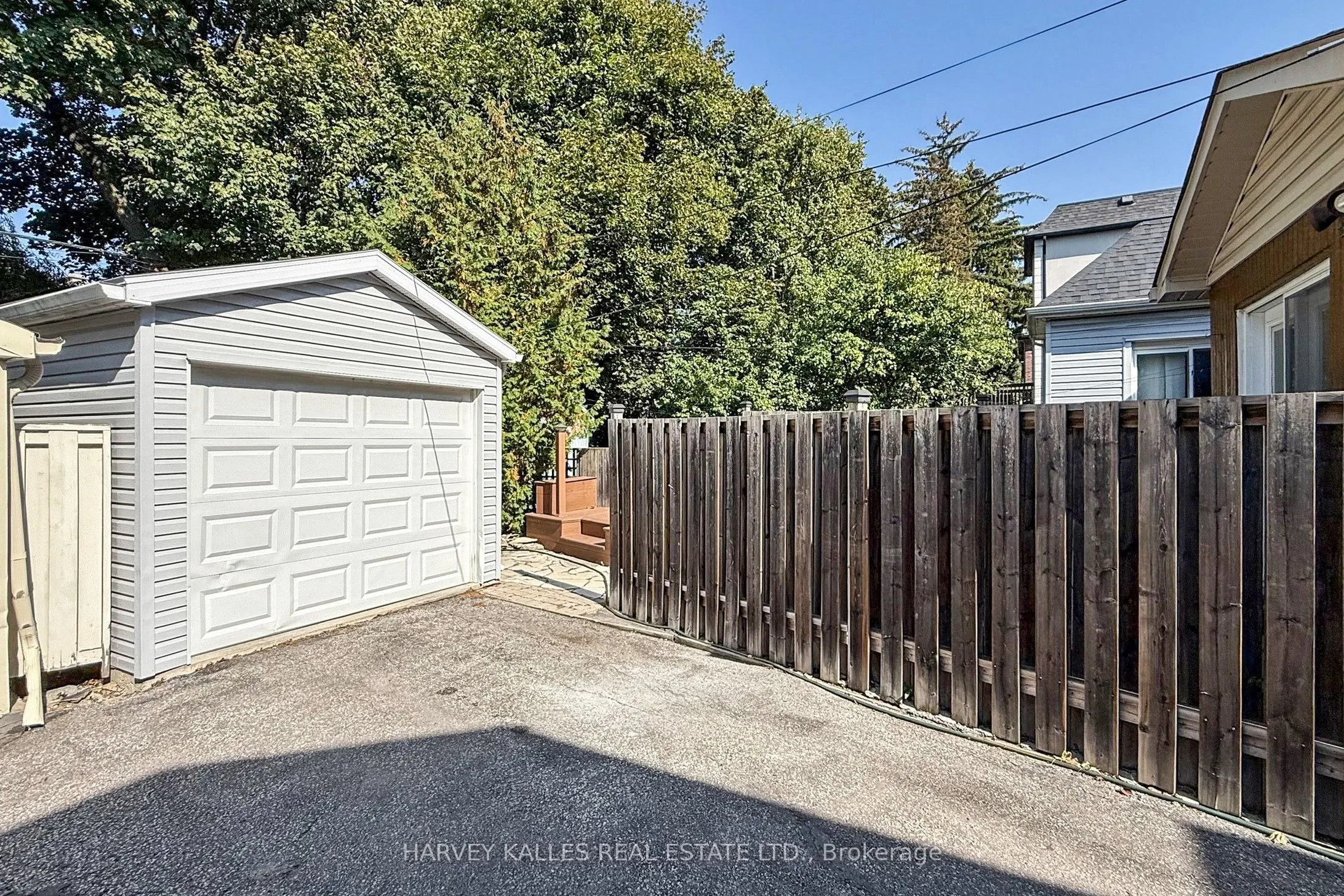114 Bowood Avenue