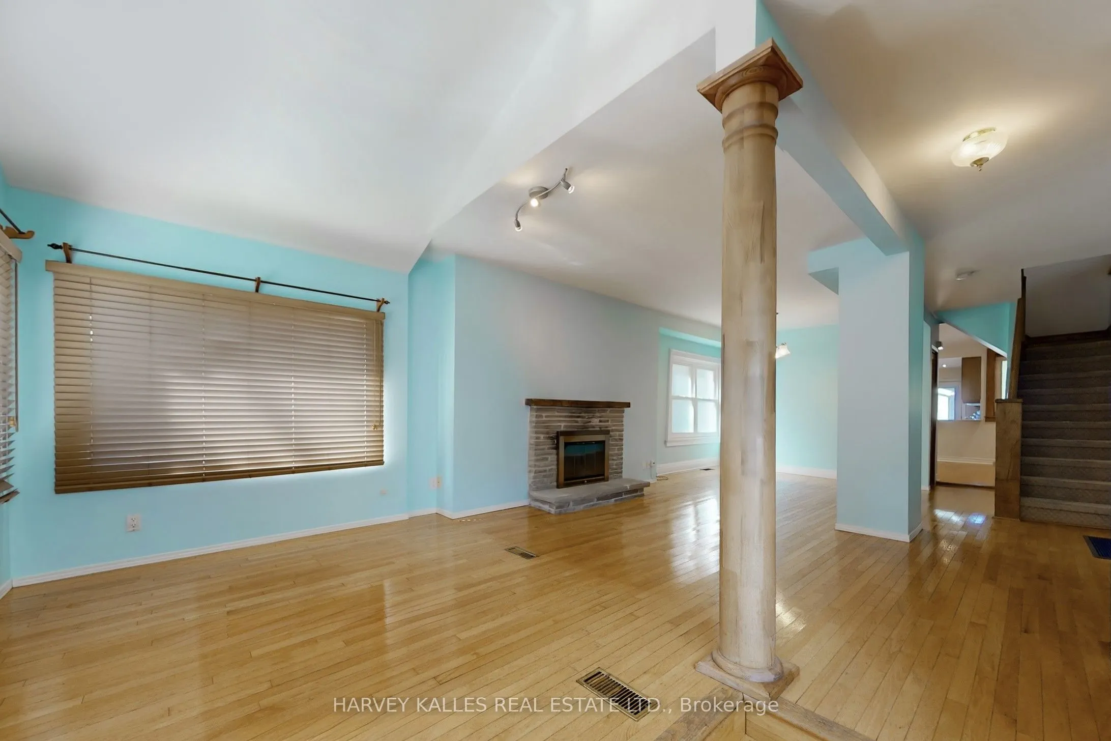 114 Bowood Avenue