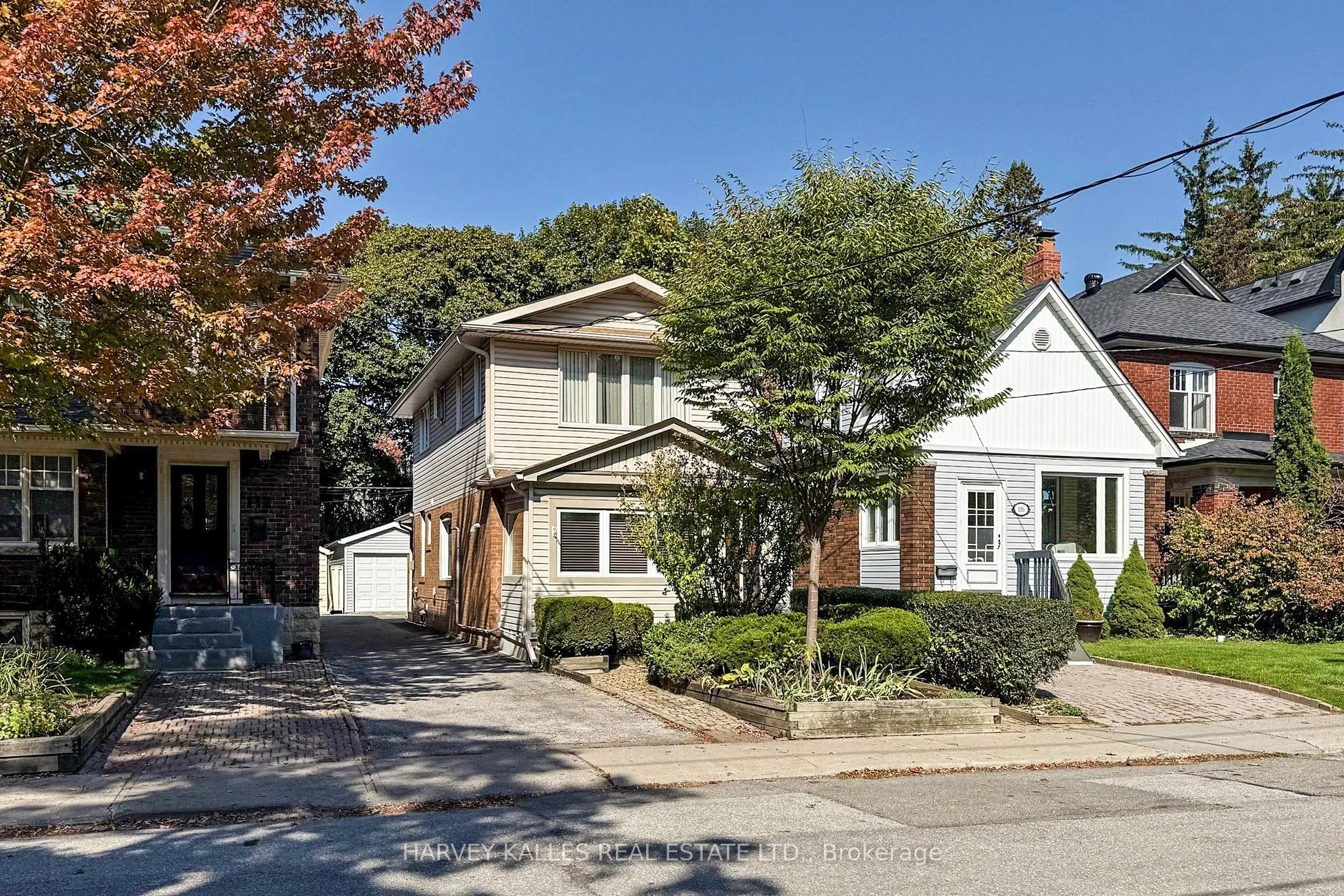 114 Bowood Avenue