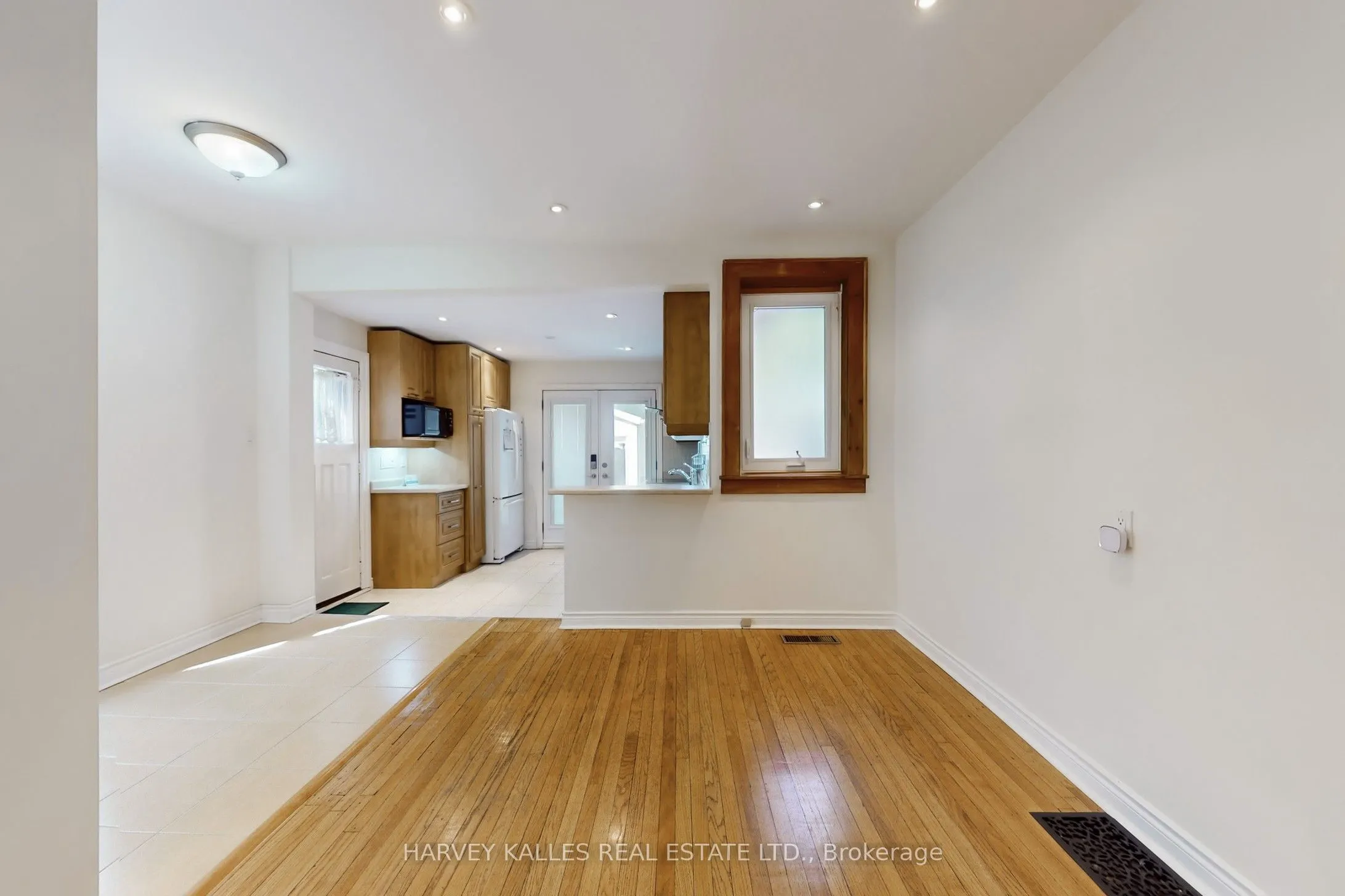 114 Bowood Avenue