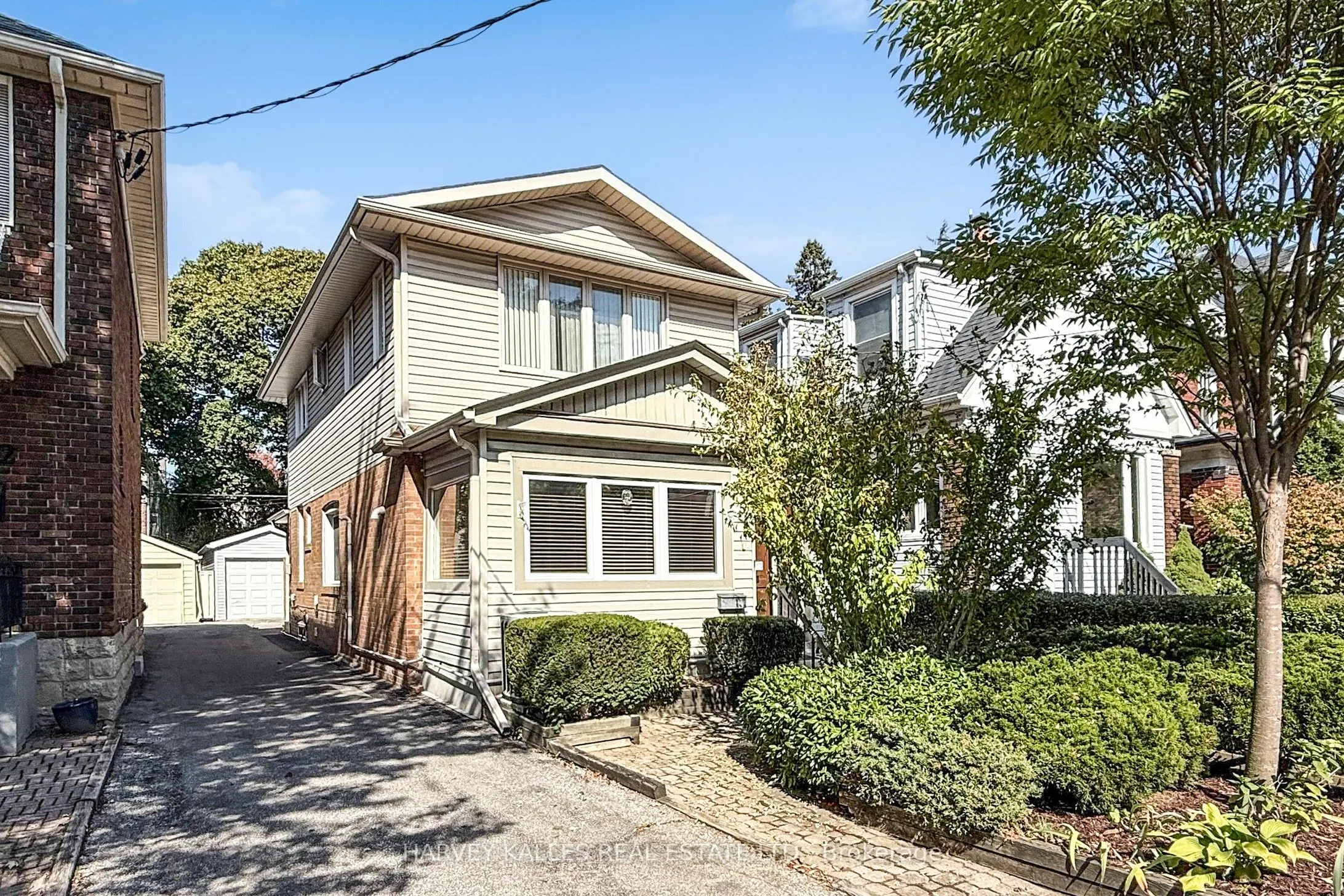 114 Bowood Avenue