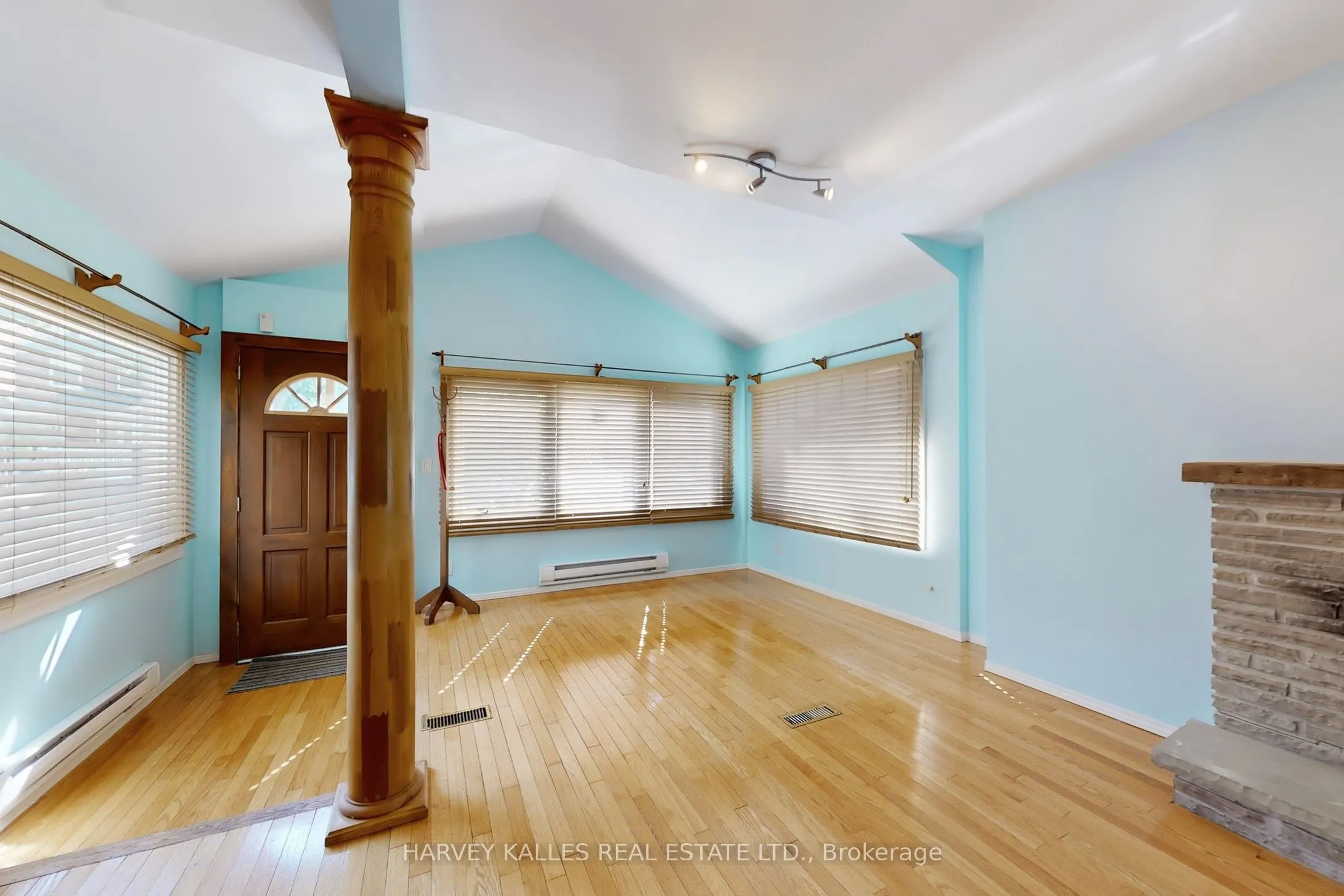 114 Bowood Avenue