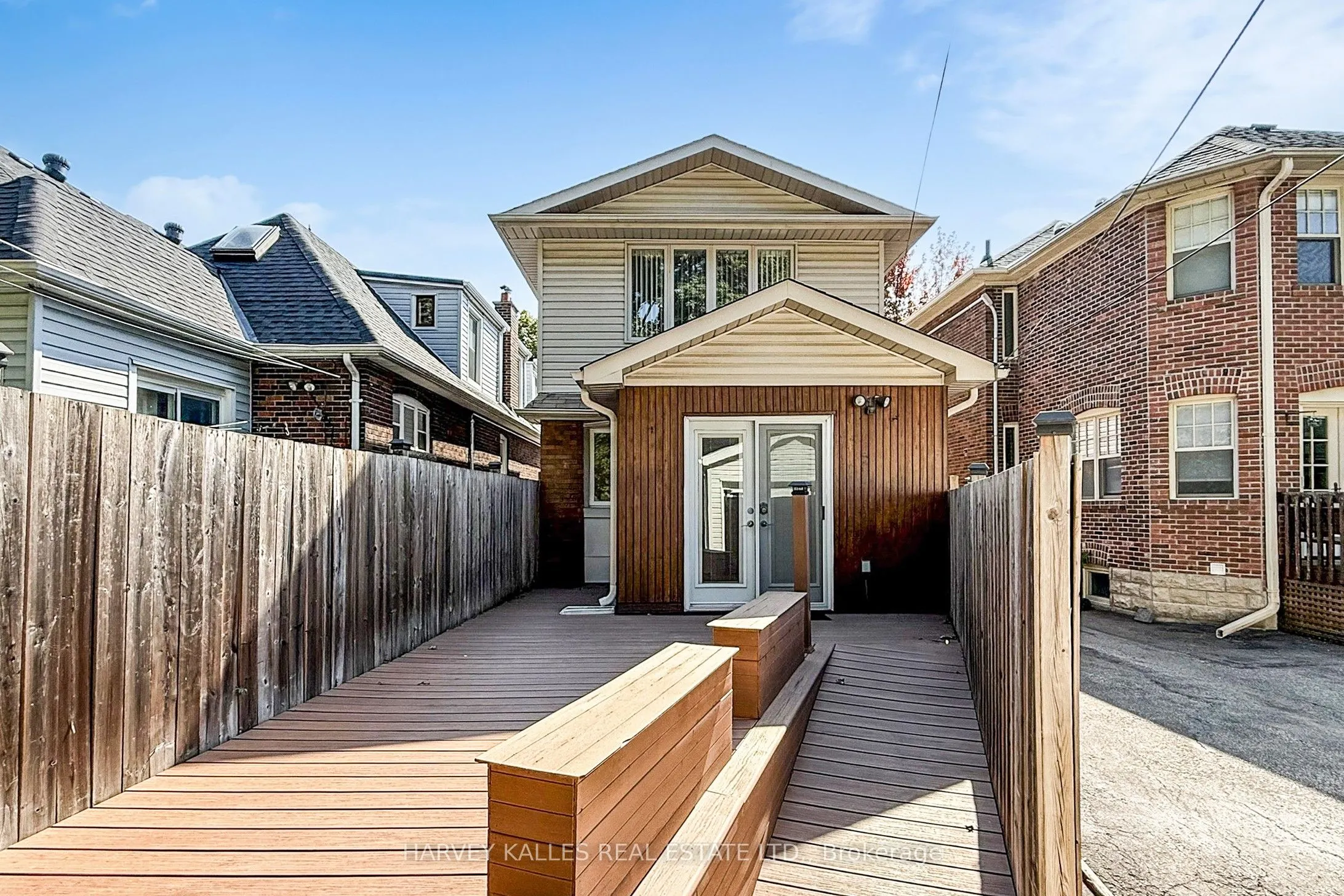 114 Bowood Avenue