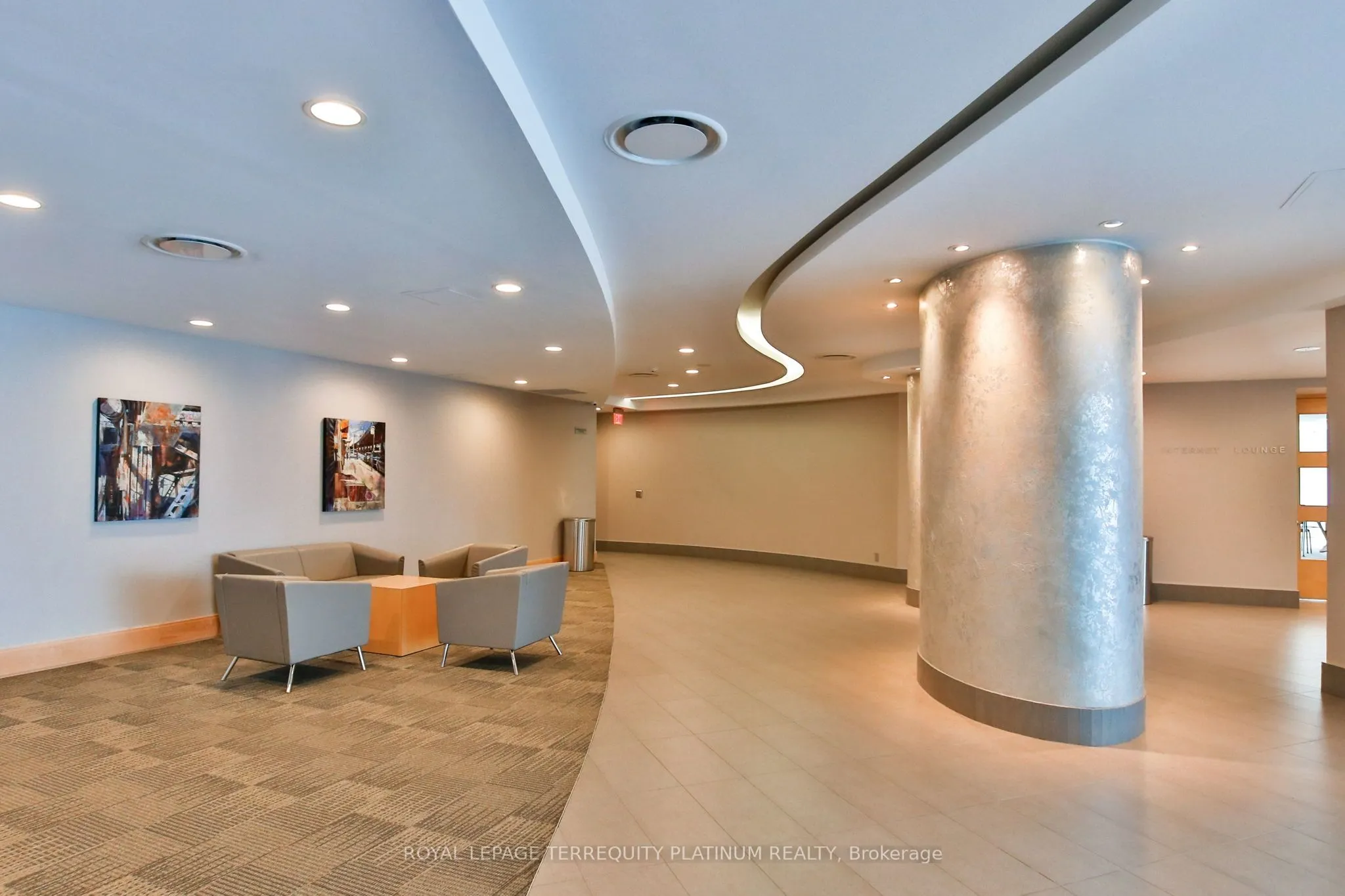 10 Yonge Street, #1008