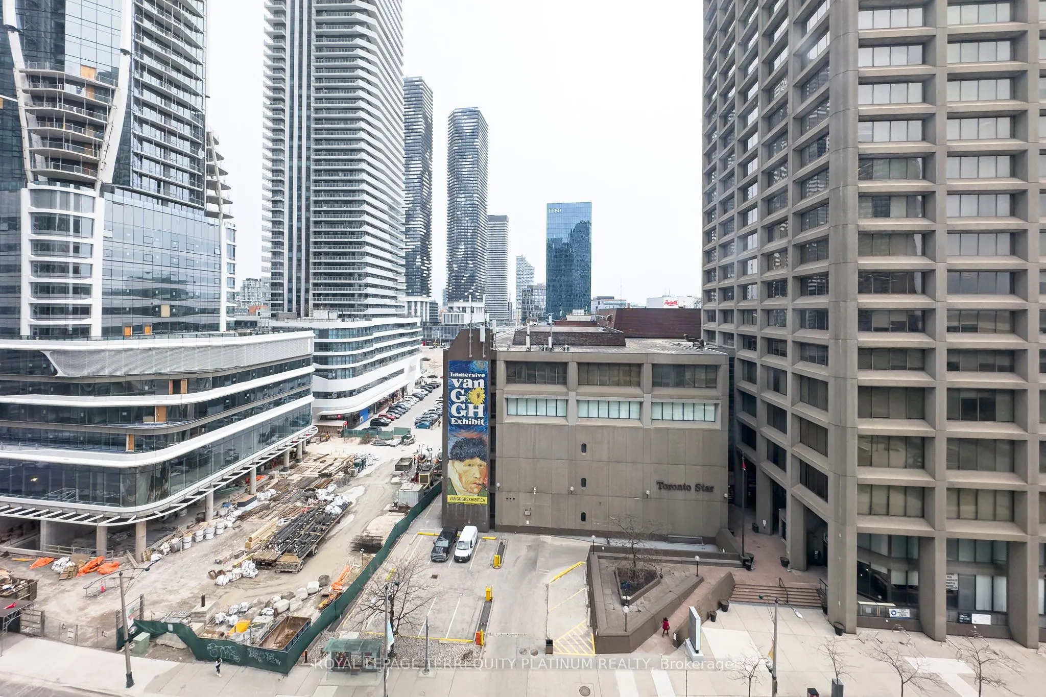 10 Yonge Street, #1008