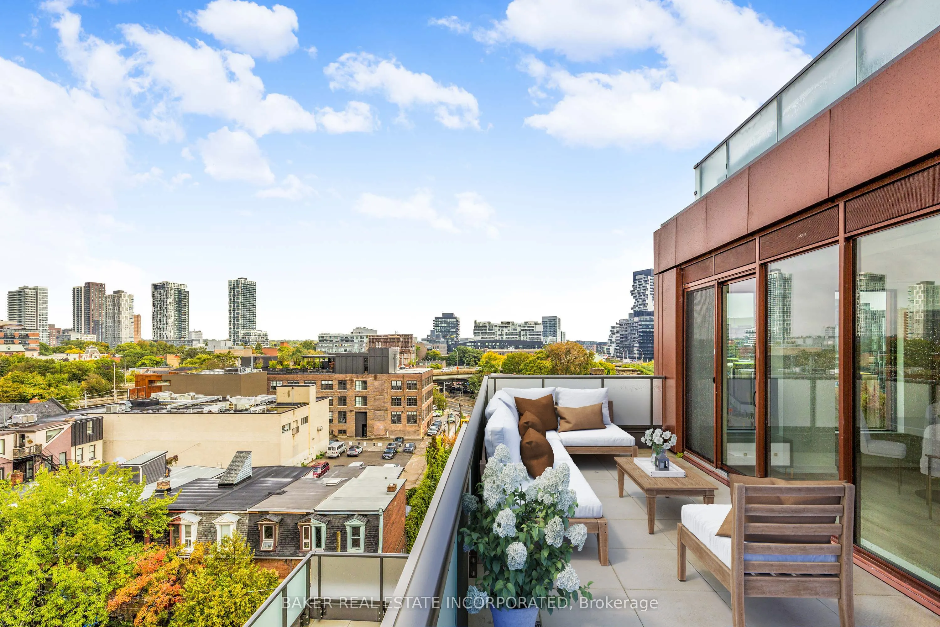 28 Eastern Avenue, #608