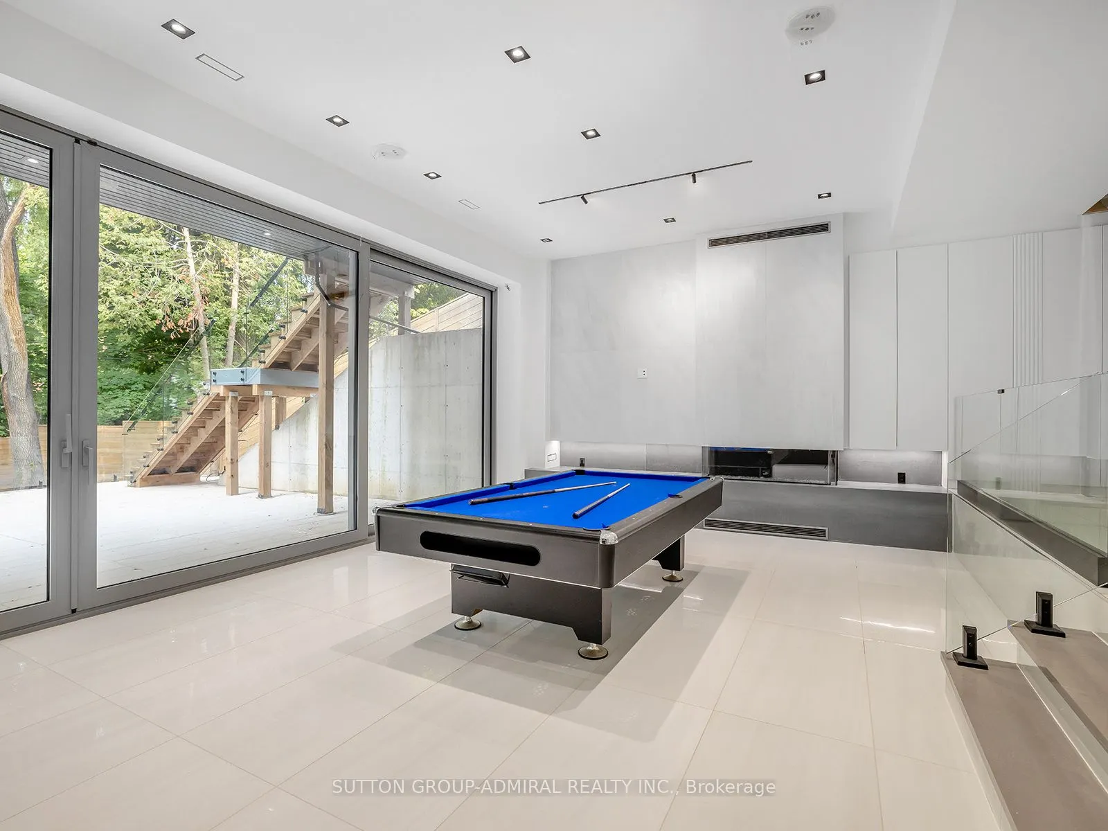 157 Old Forest Hill Road