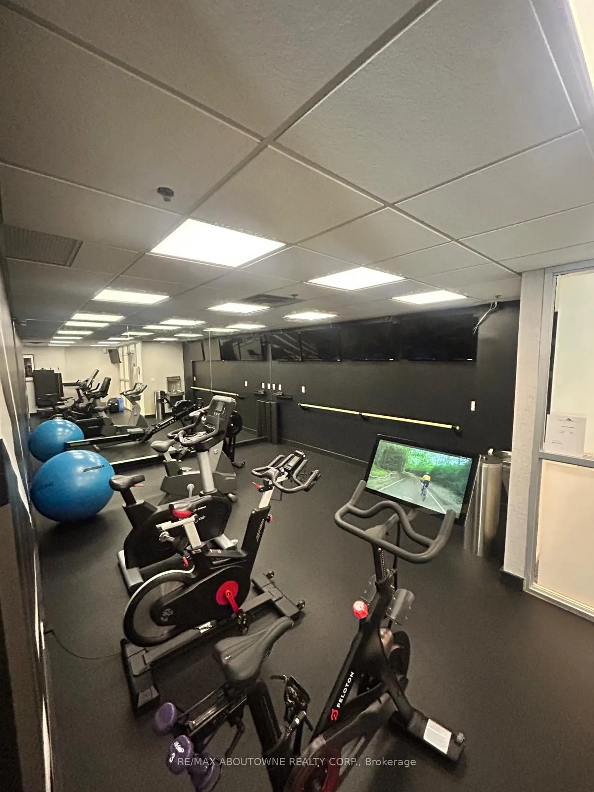 1029 King Street W, #1005
