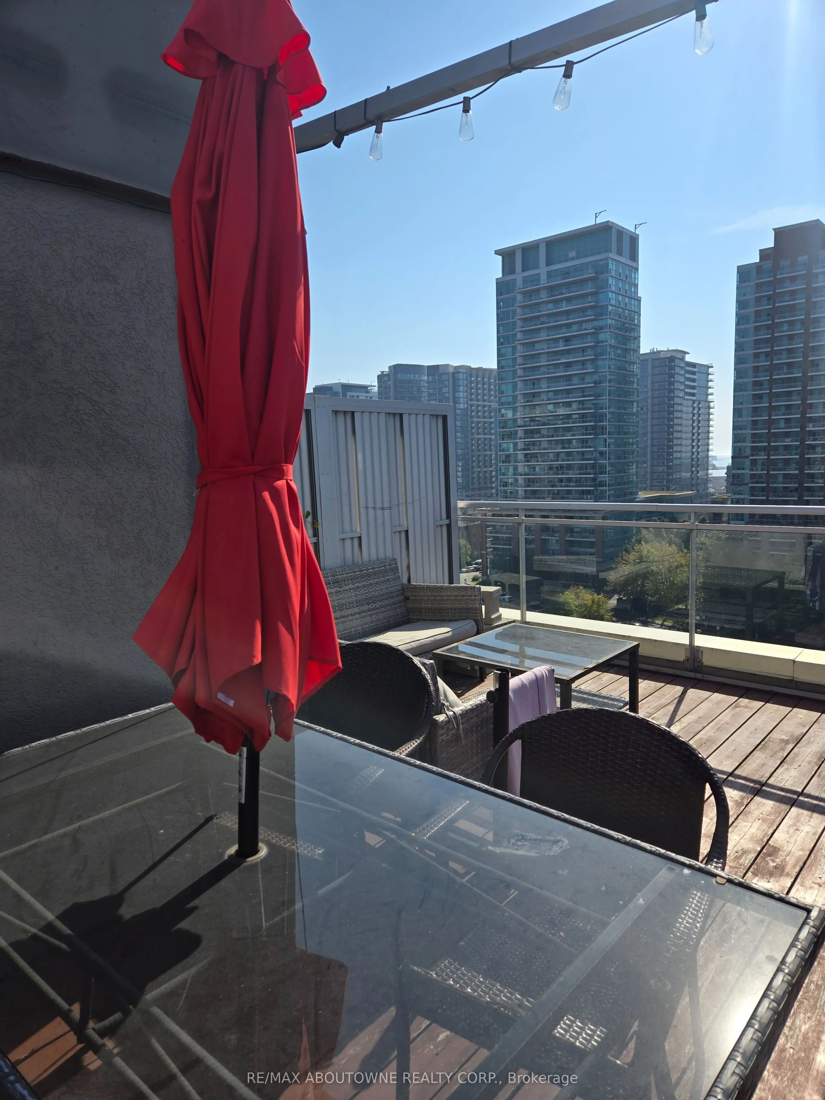 1029 King Street W, #1005