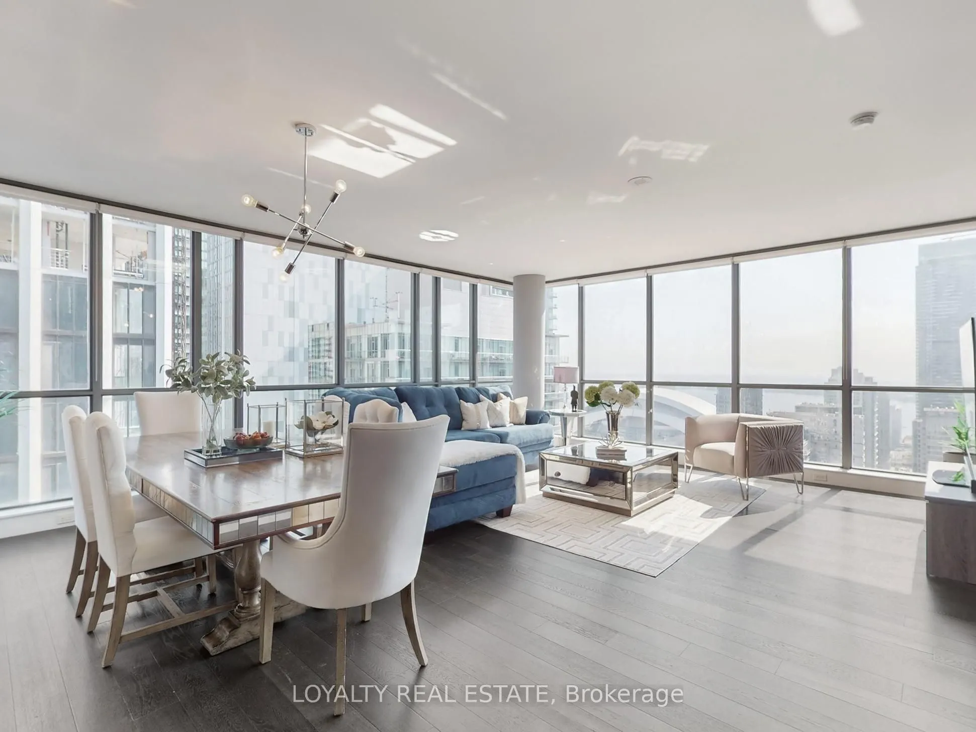 8 charlotte Street, #3305