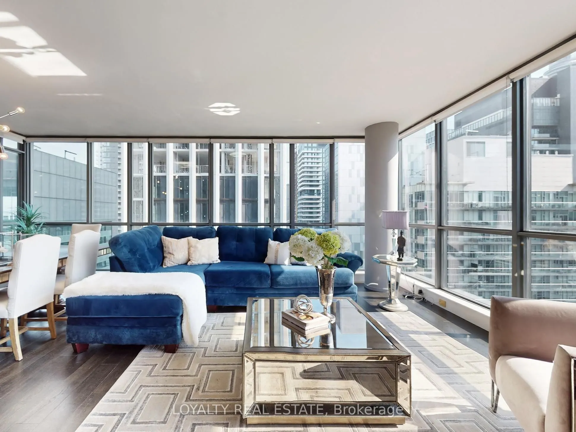 8 charlotte Street, #3305