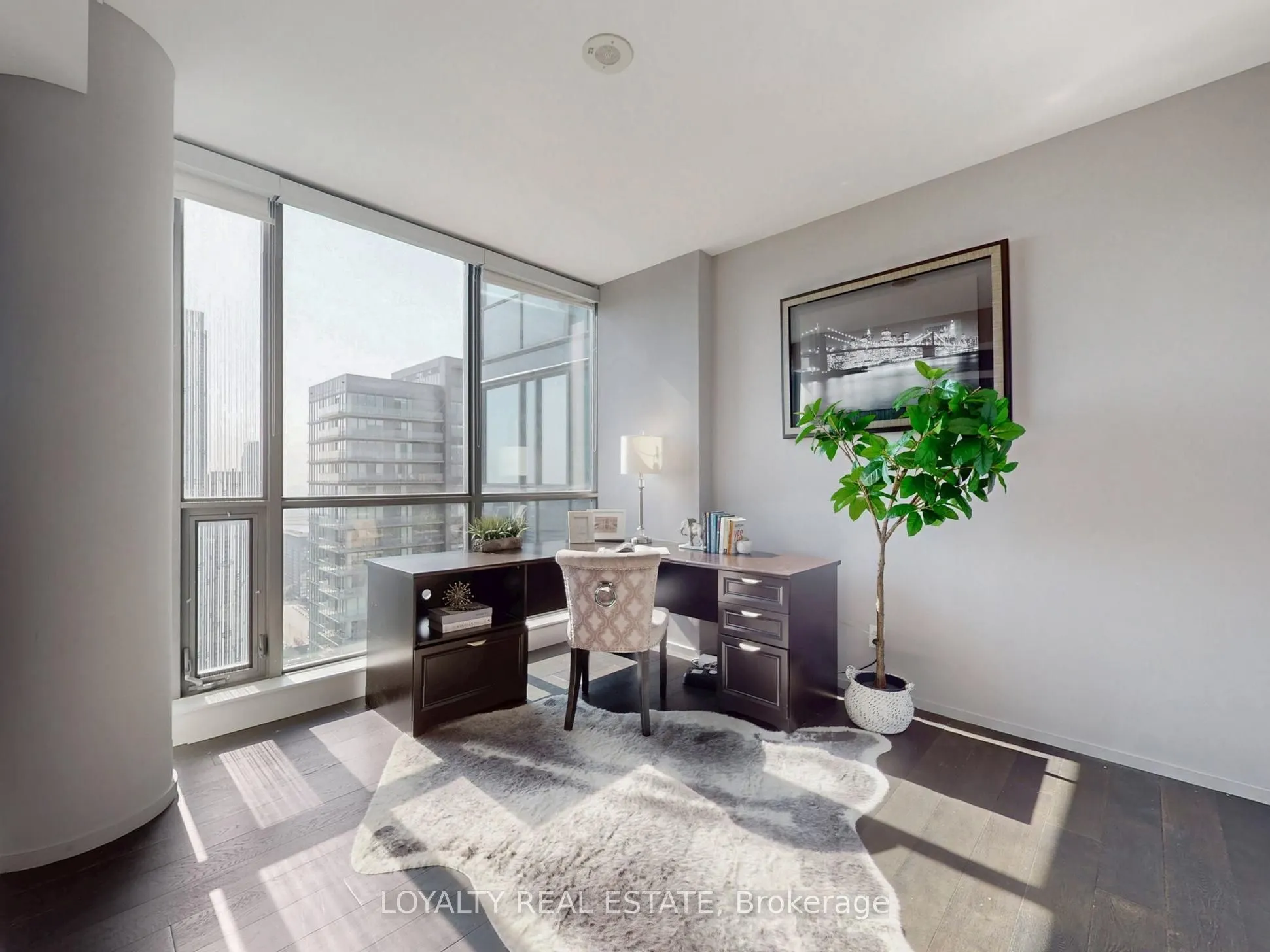 8 charlotte Street, #3305
